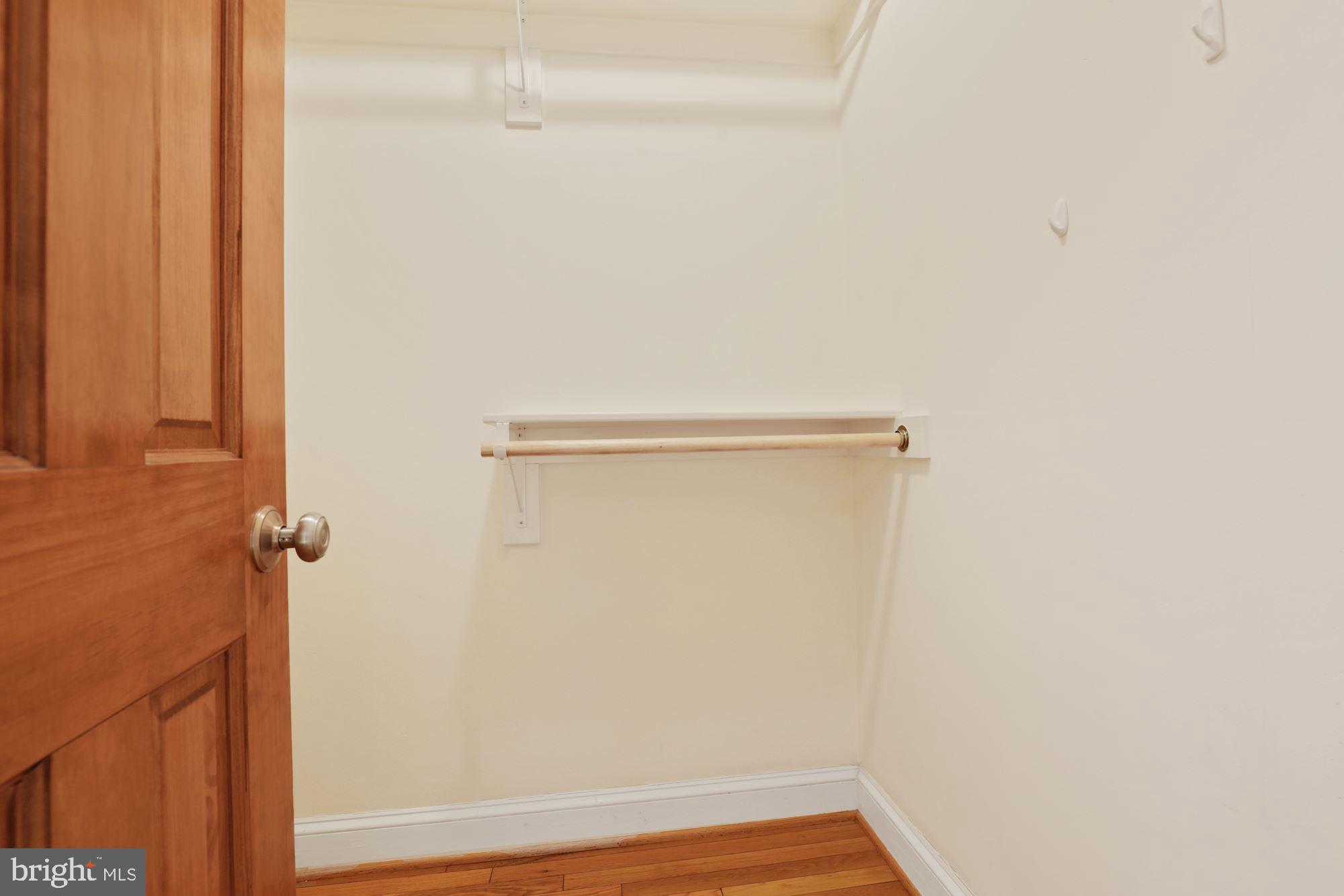 RESTON - Residential Lease