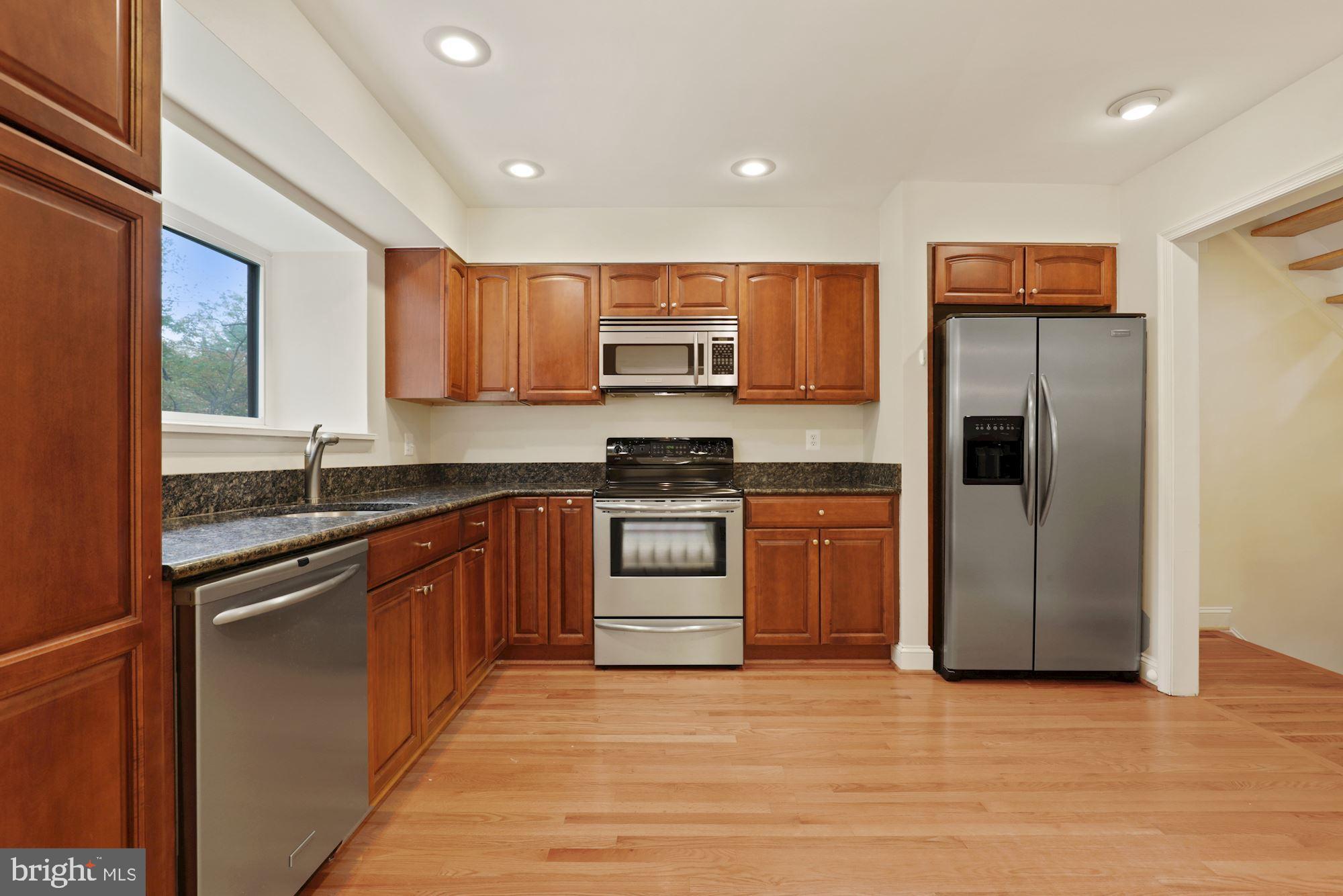 RESTON - Residential Lease