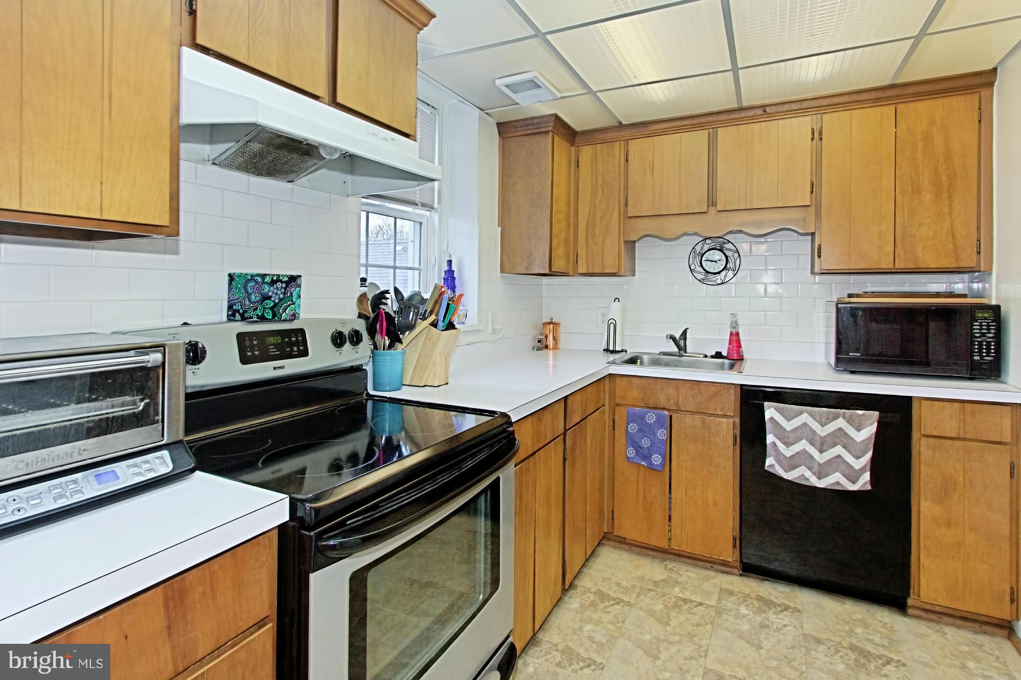 FAIRLINGTON VILLAGES - Residential Lease