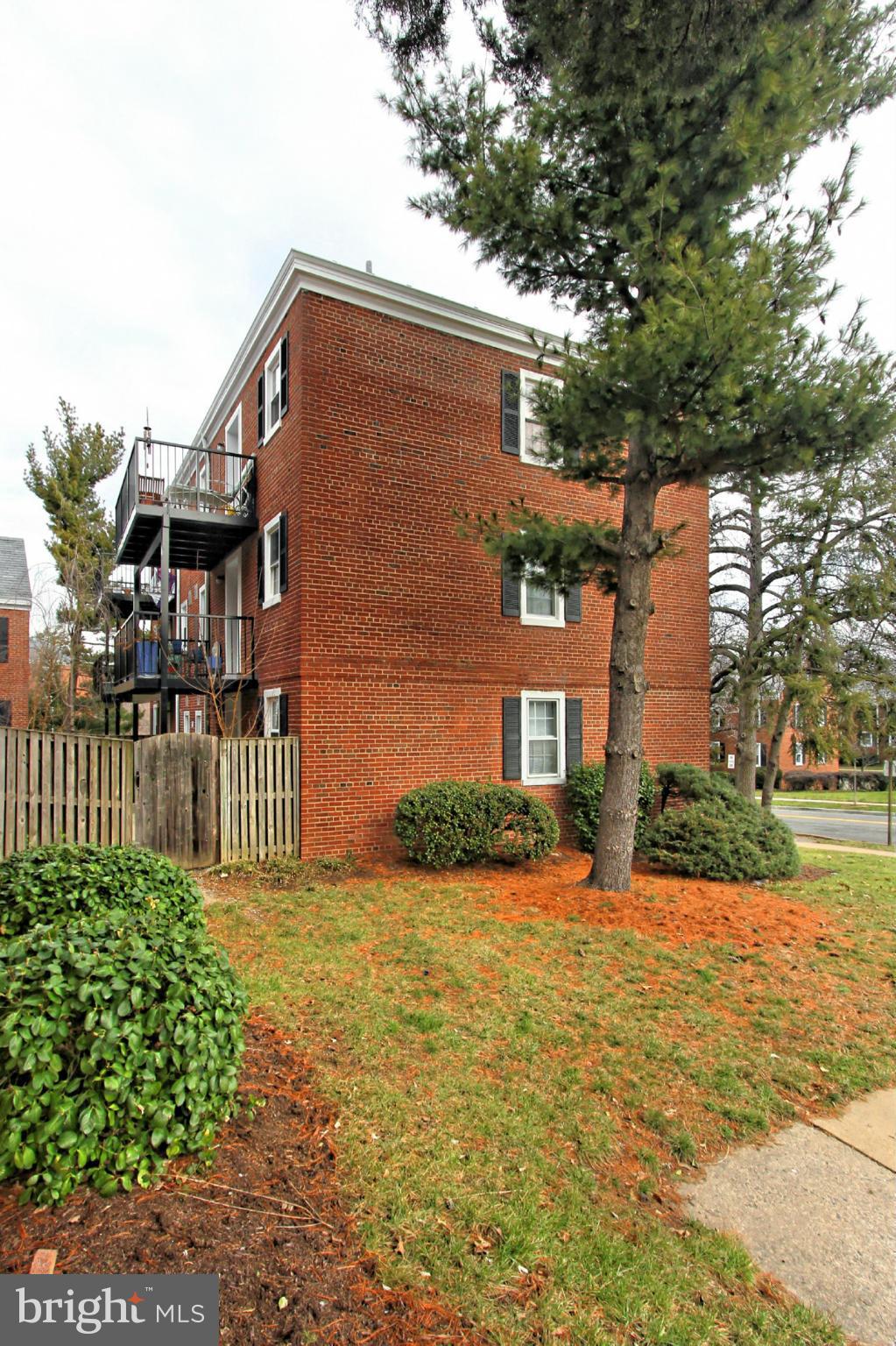 FAIRLINGTON VILLAGES - Residential Lease