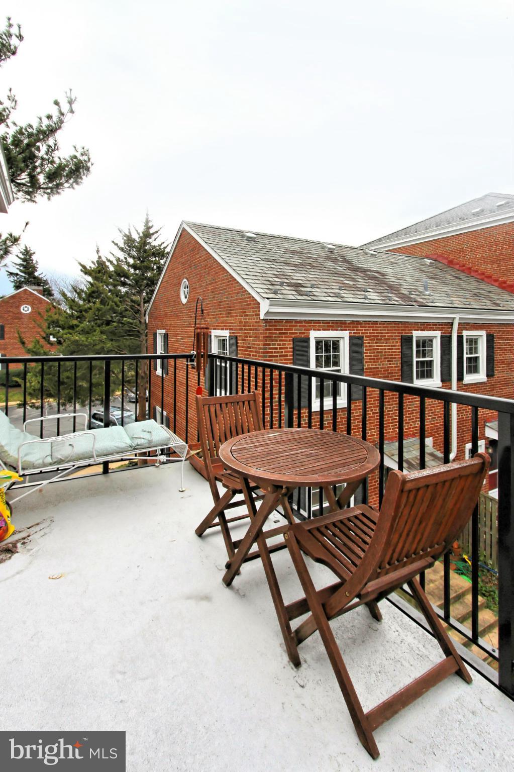 FAIRLINGTON VILLAGES - Residential Lease