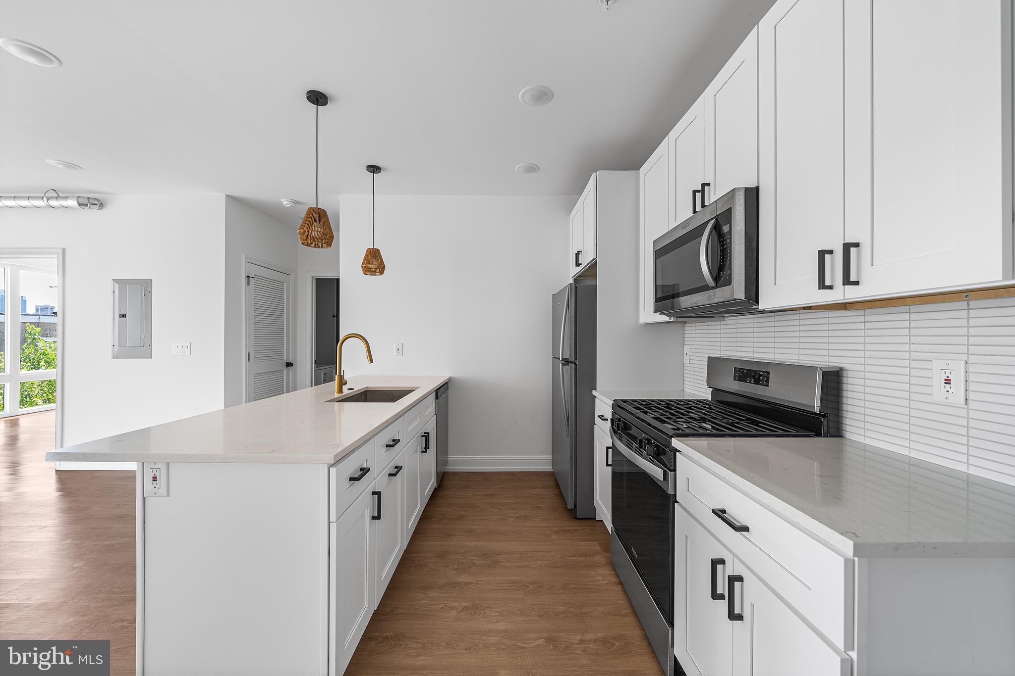 1614 RIDGE AVENUE 307