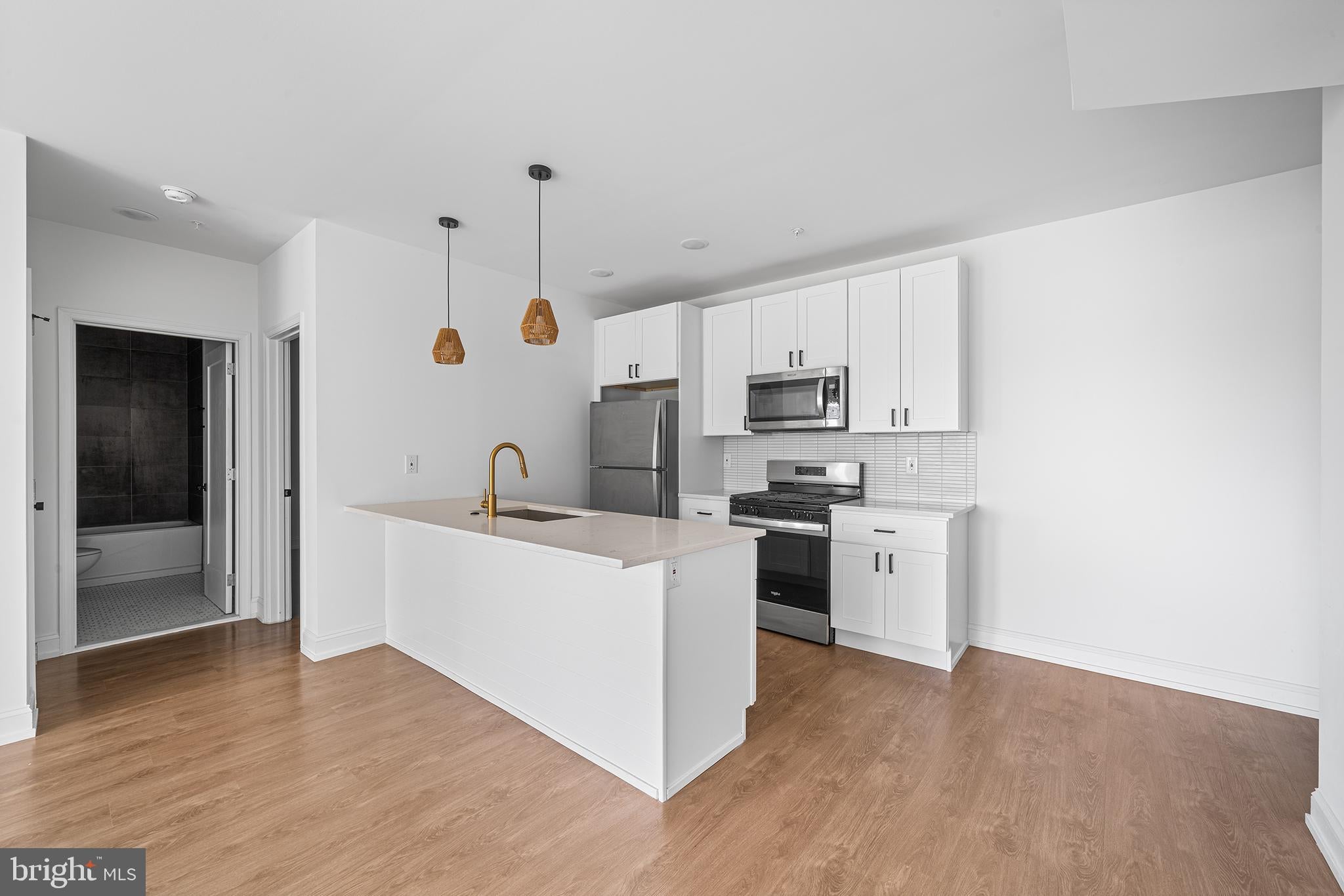 1614 RIDGE AVENUE 307
