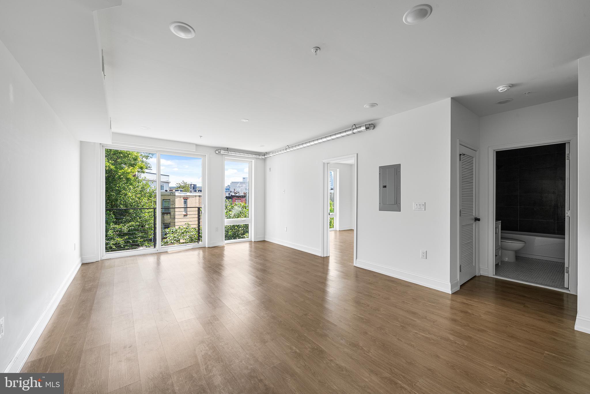 1614 RIDGE AVENUE 307