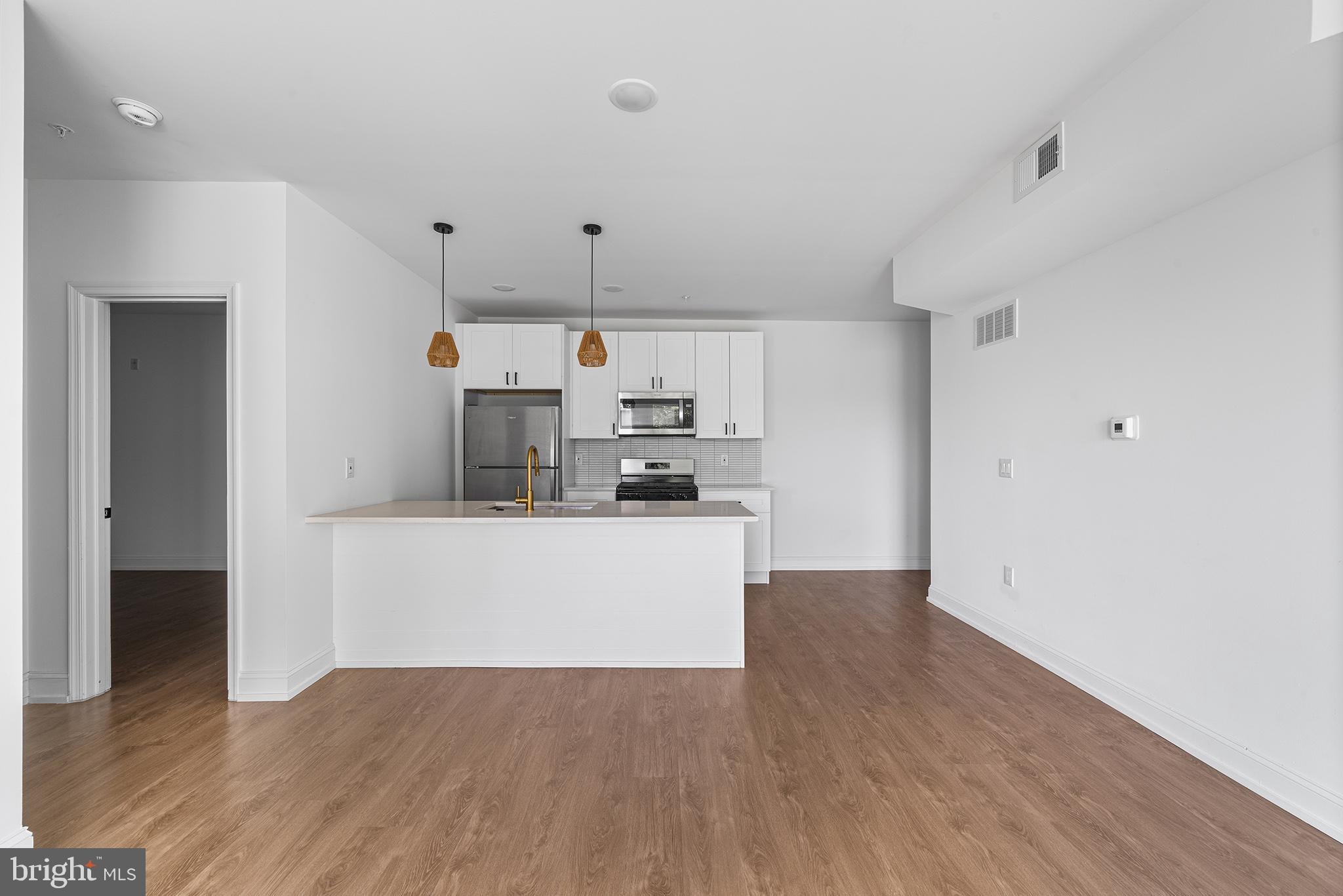 1614 RIDGE AVENUE 307