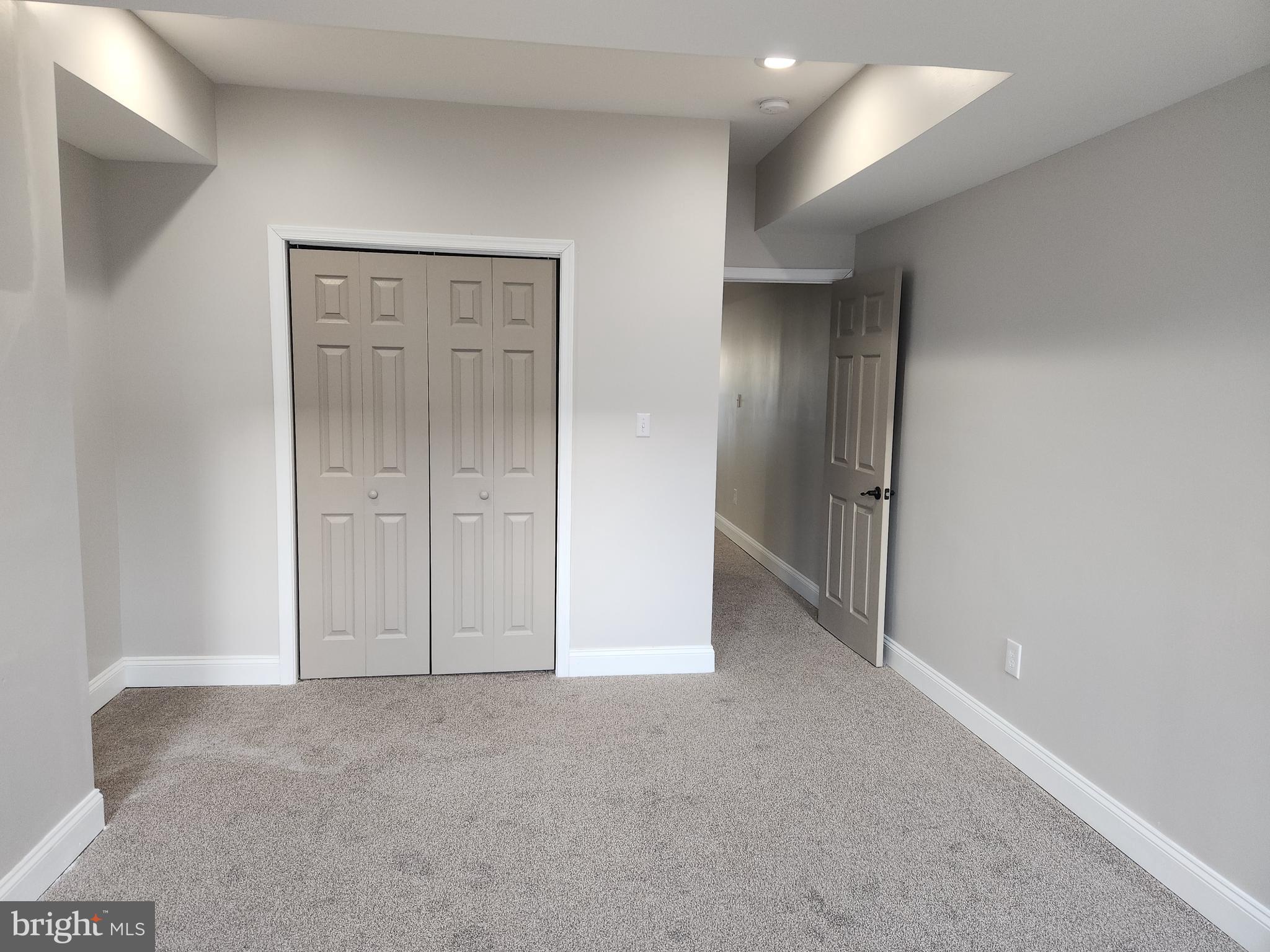 SANDTOWN-WINCHESTER - Residential