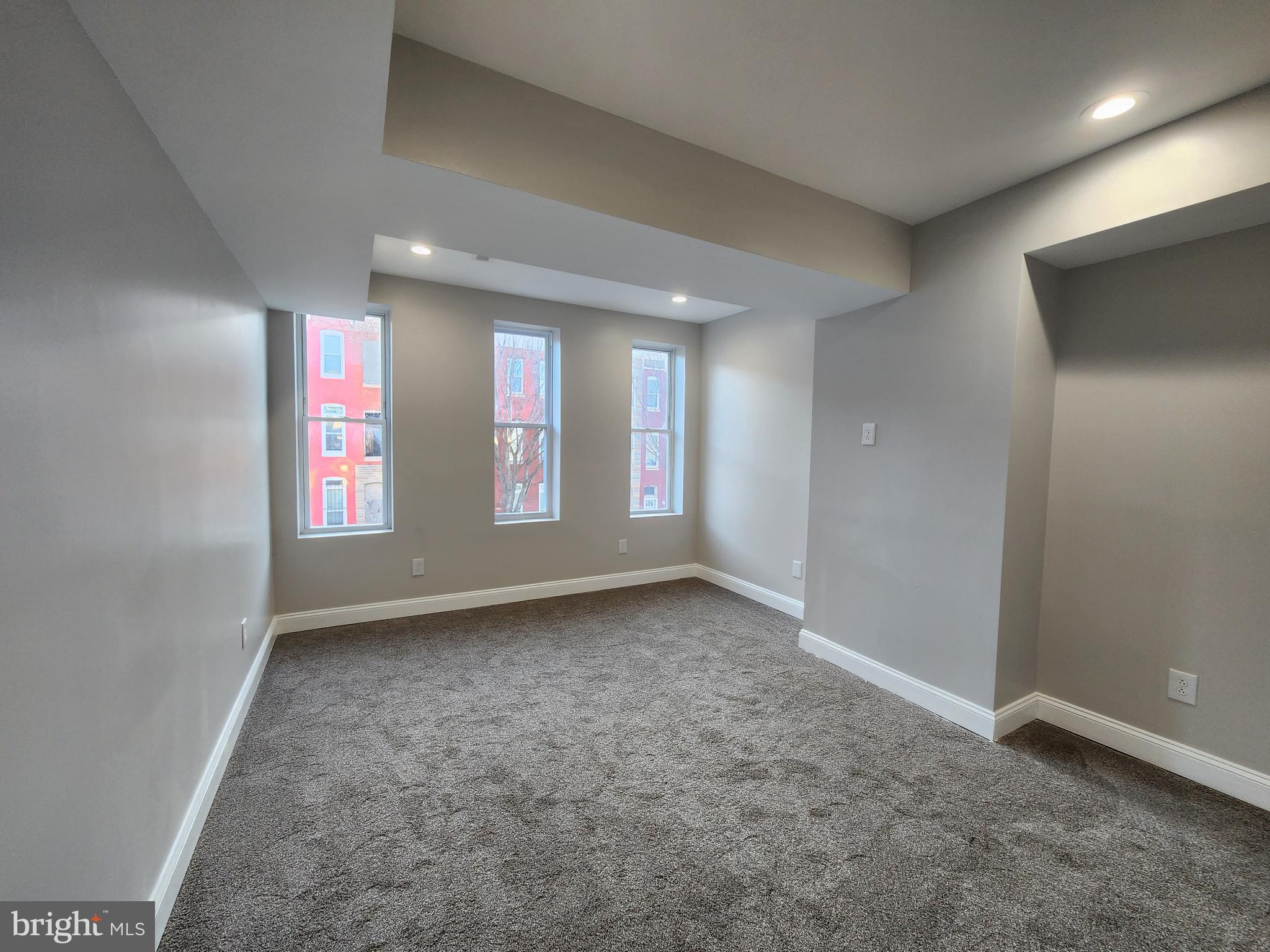 SANDTOWN-WINCHESTER - Residential