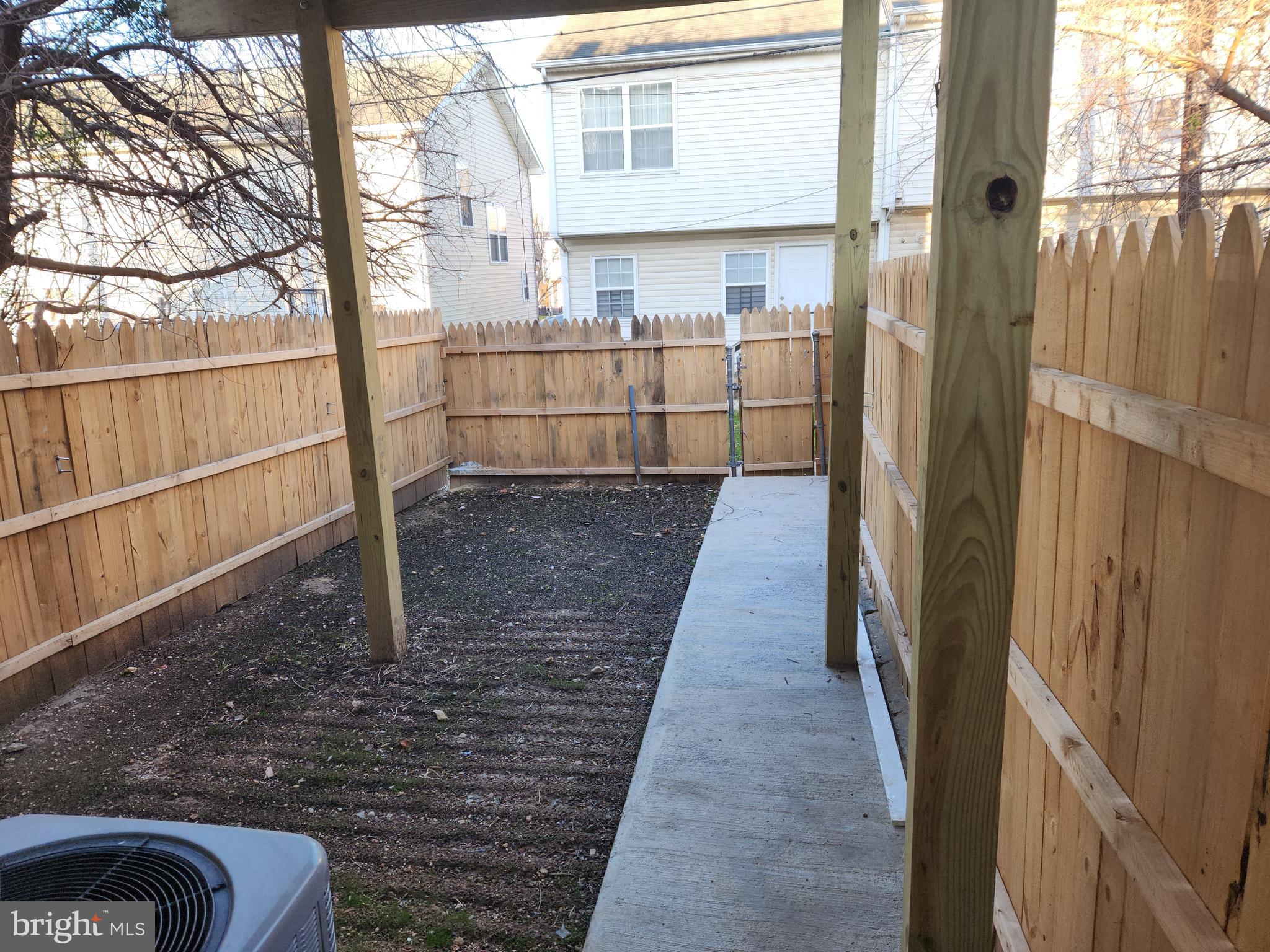 SANDTOWN-WINCHESTER - Residential