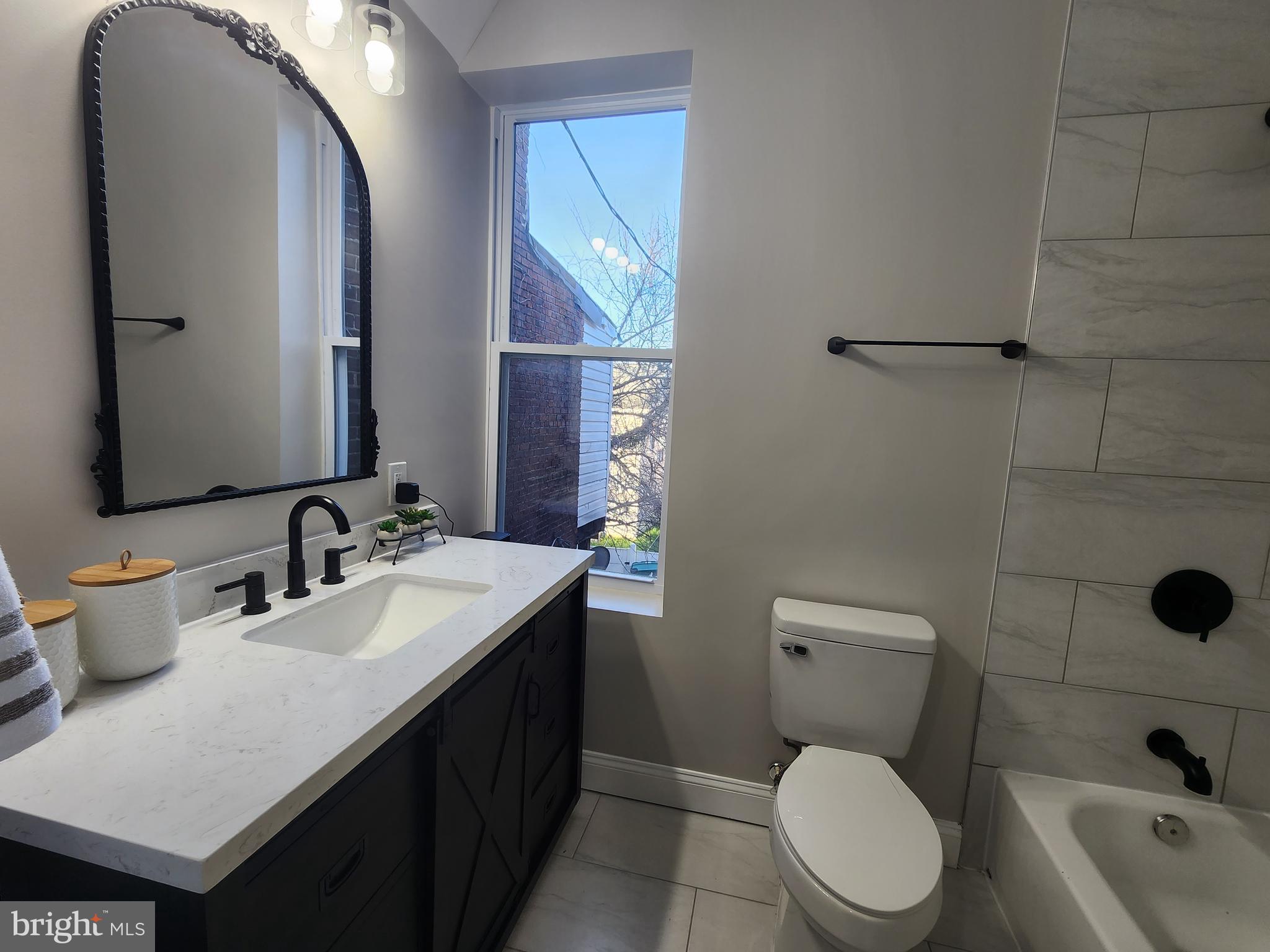 SANDTOWN-WINCHESTER - Residential