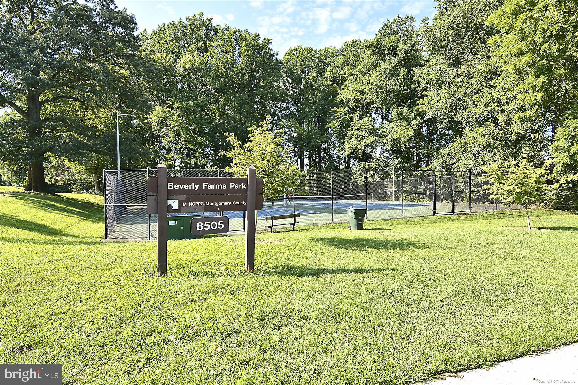 REGENCY ESTATES - Residential