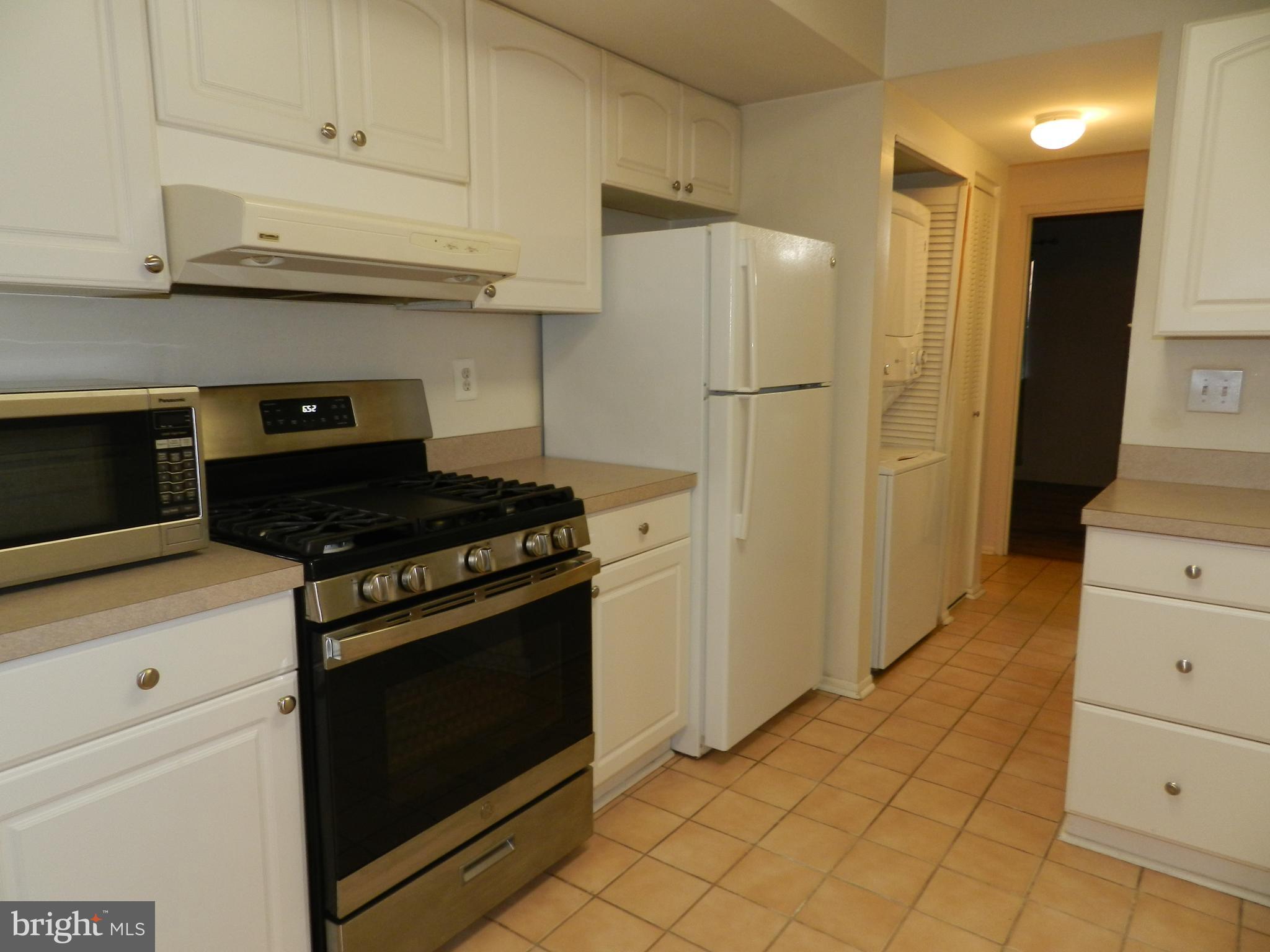 2062 ROYAL FERN COURT 28/1A