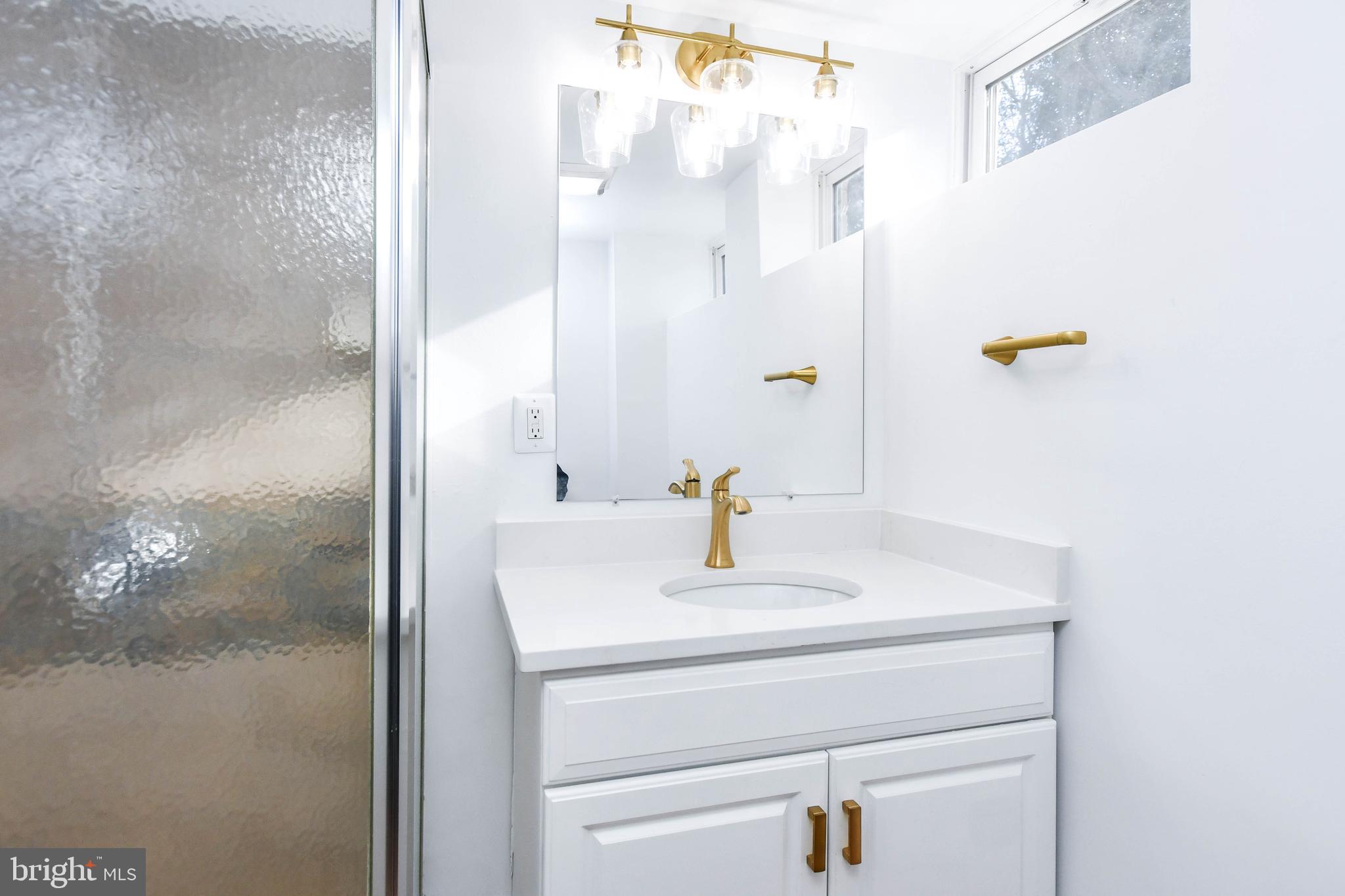 CALVERTON - Residential