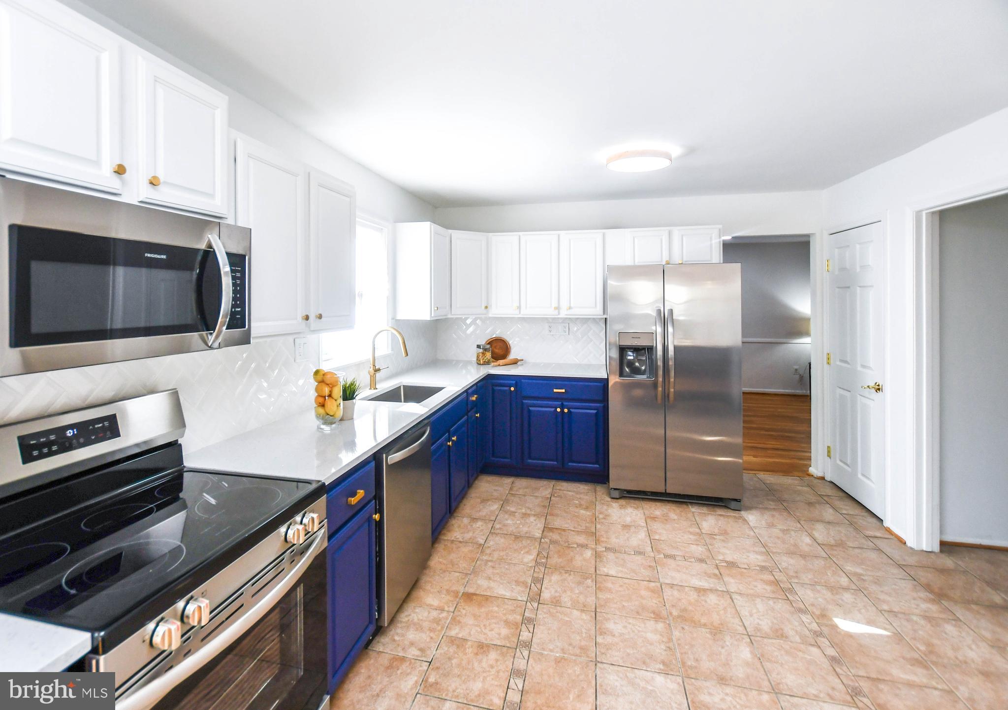 CALVERTON - Residential