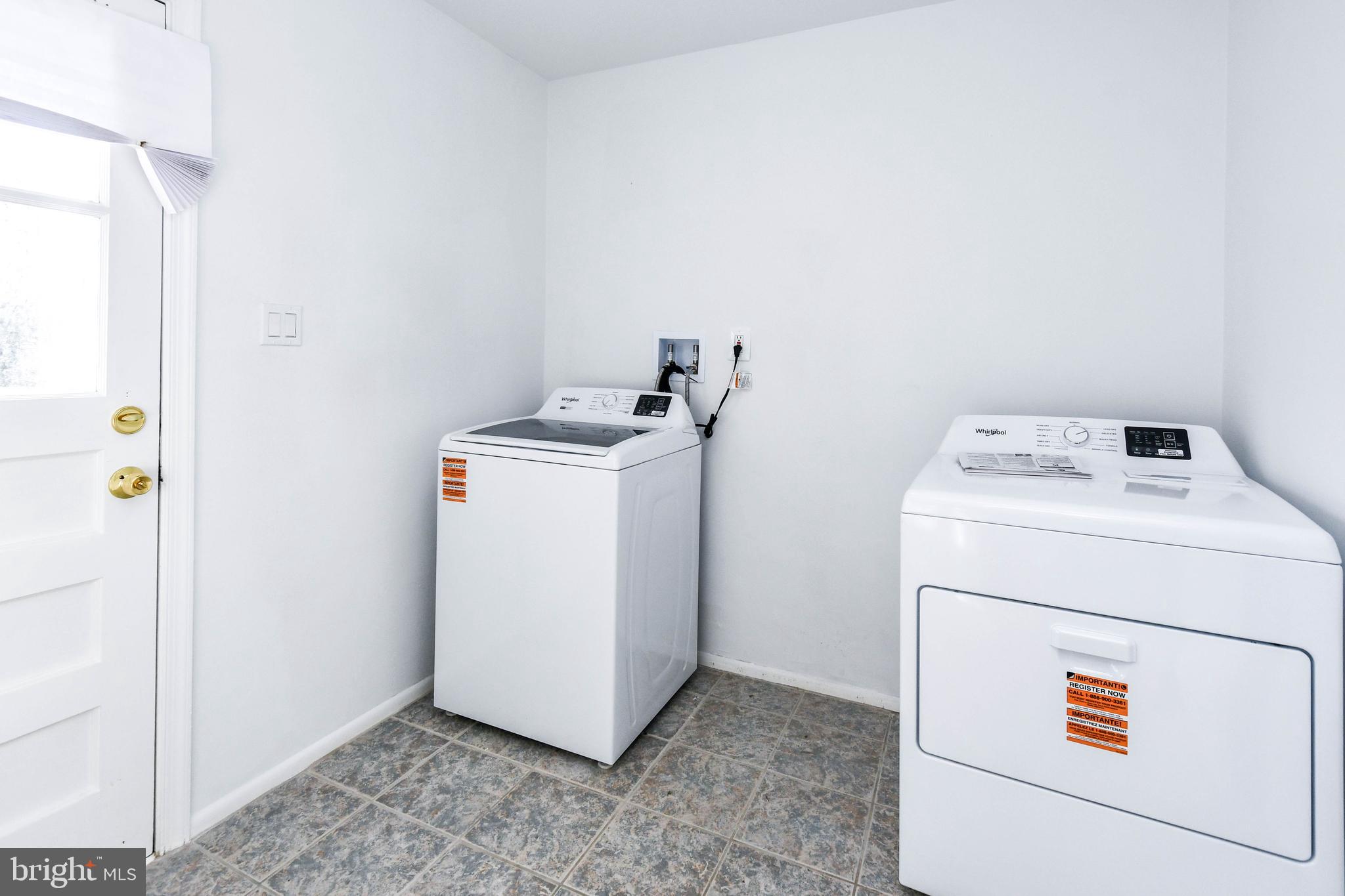 CALVERTON - Residential