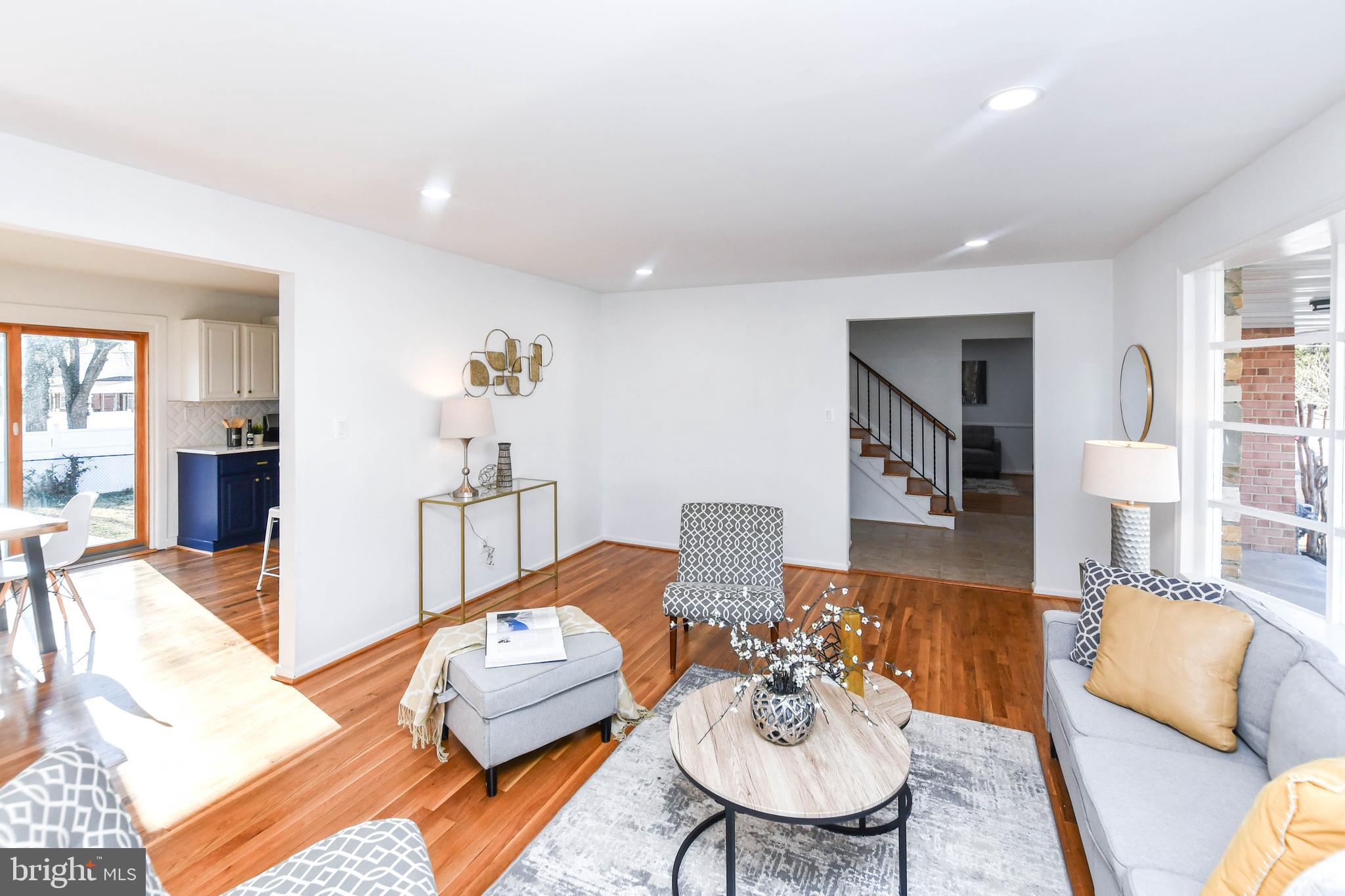 CALVERTON - Residential