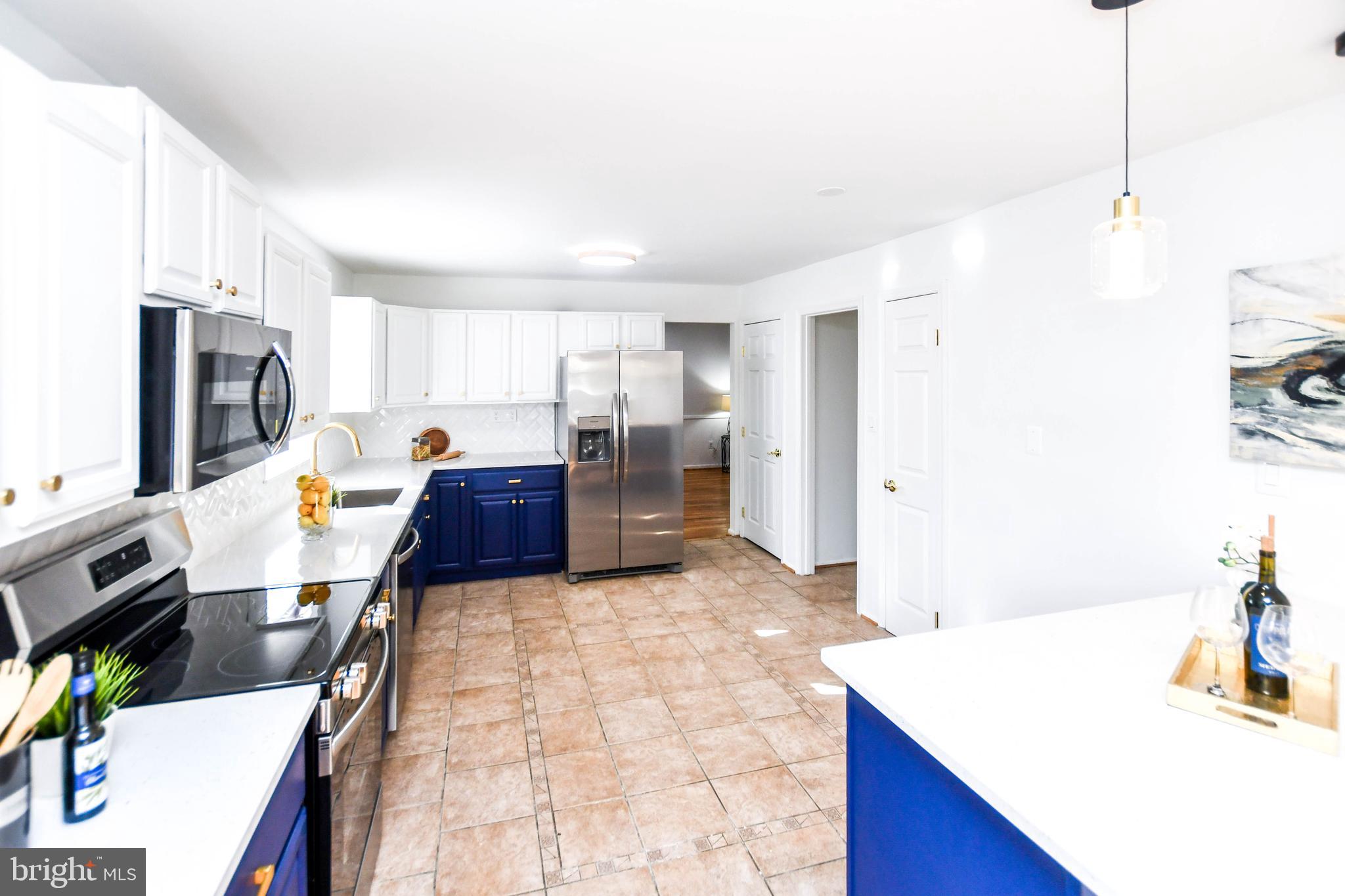 CALVERTON - Residential