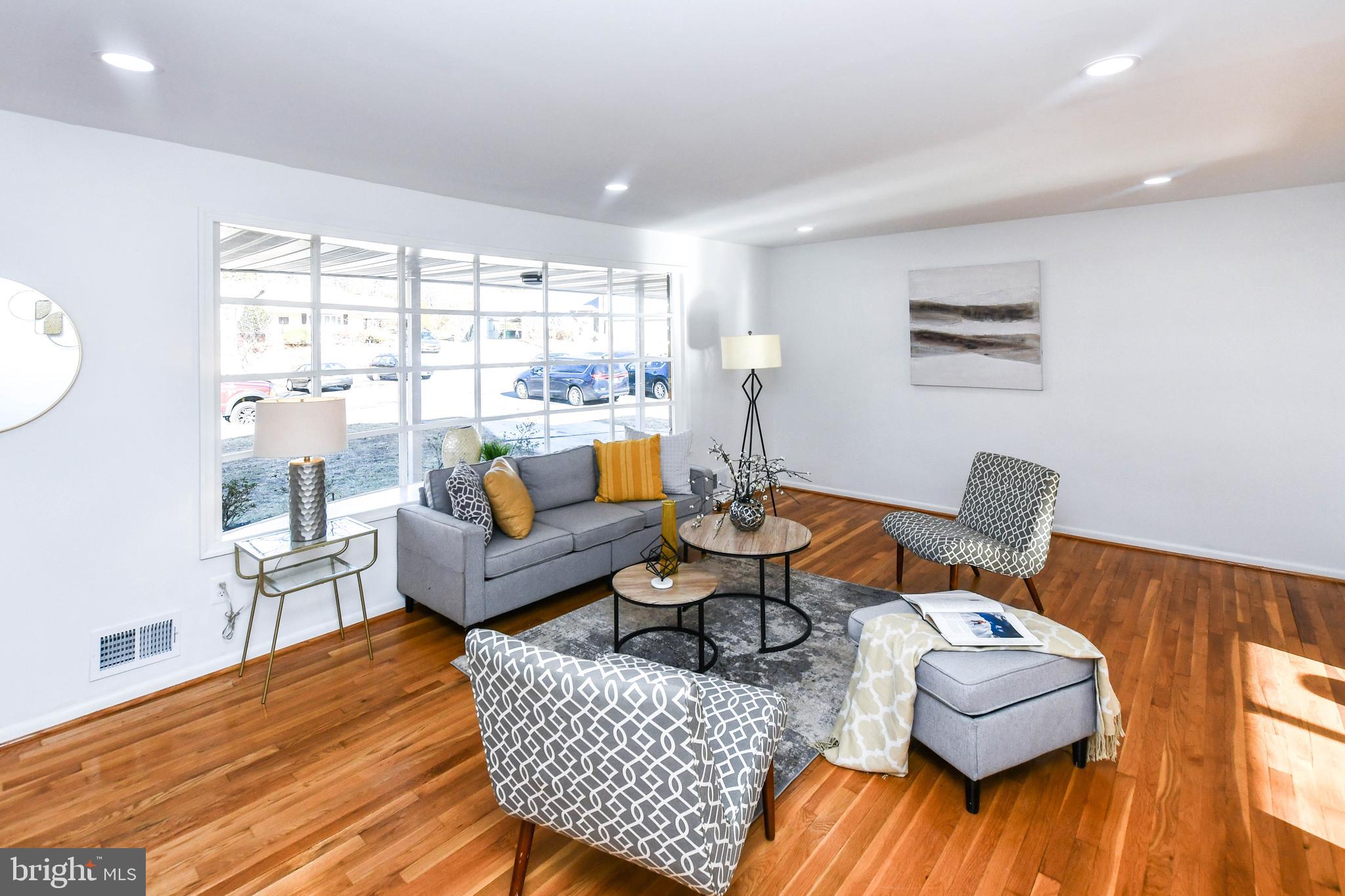 CALVERTON - Residential