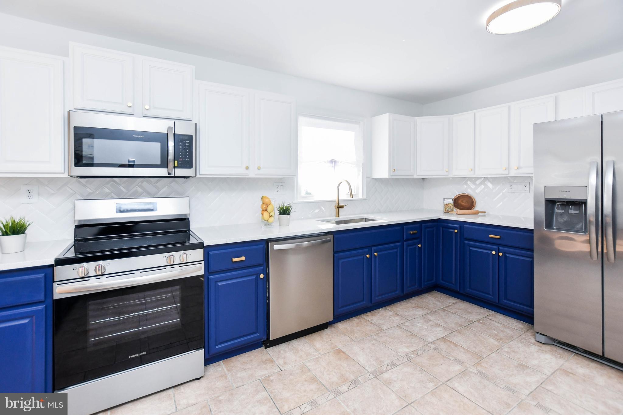 CALVERTON - Residential