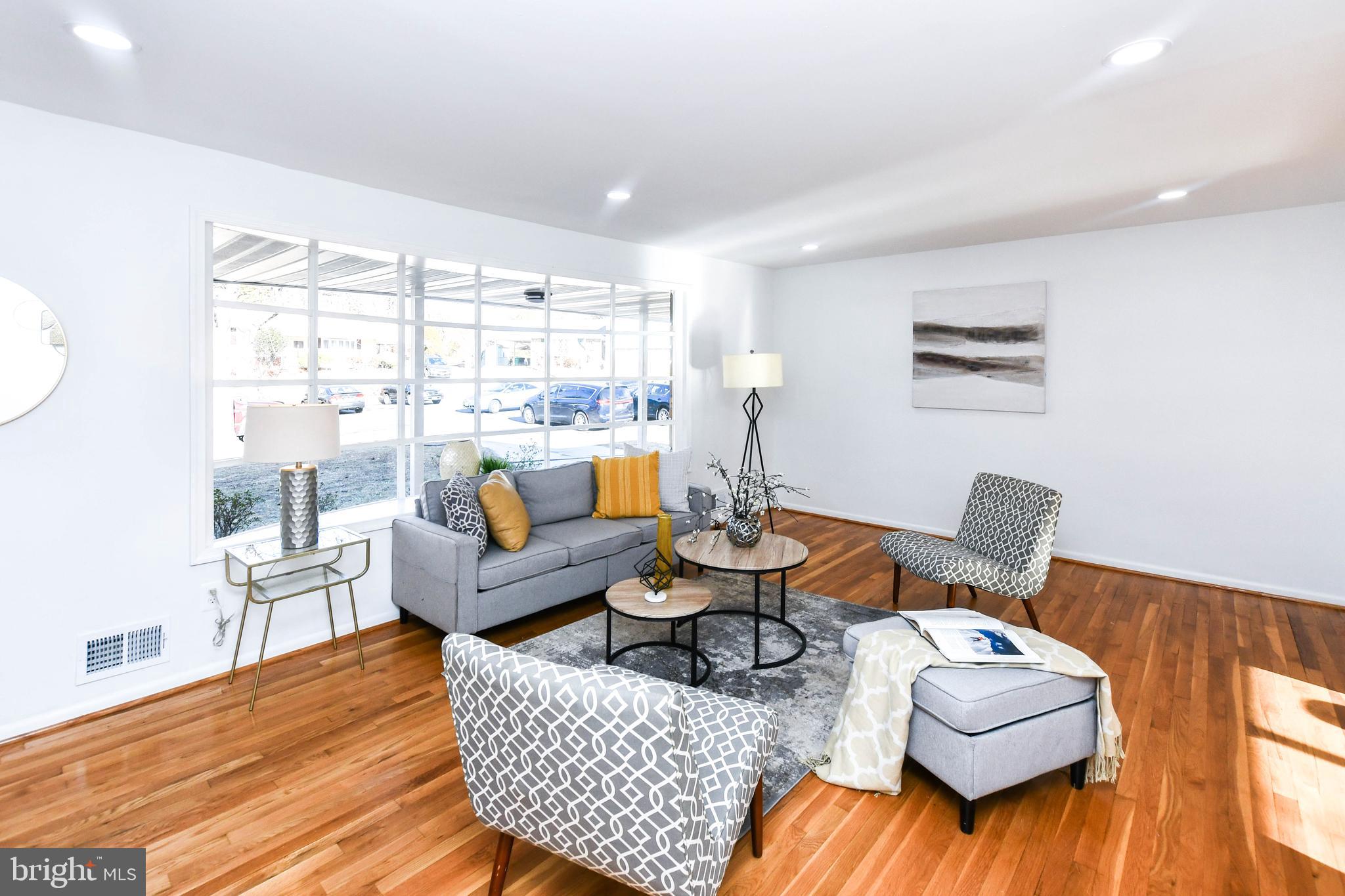 CALVERTON - Residential