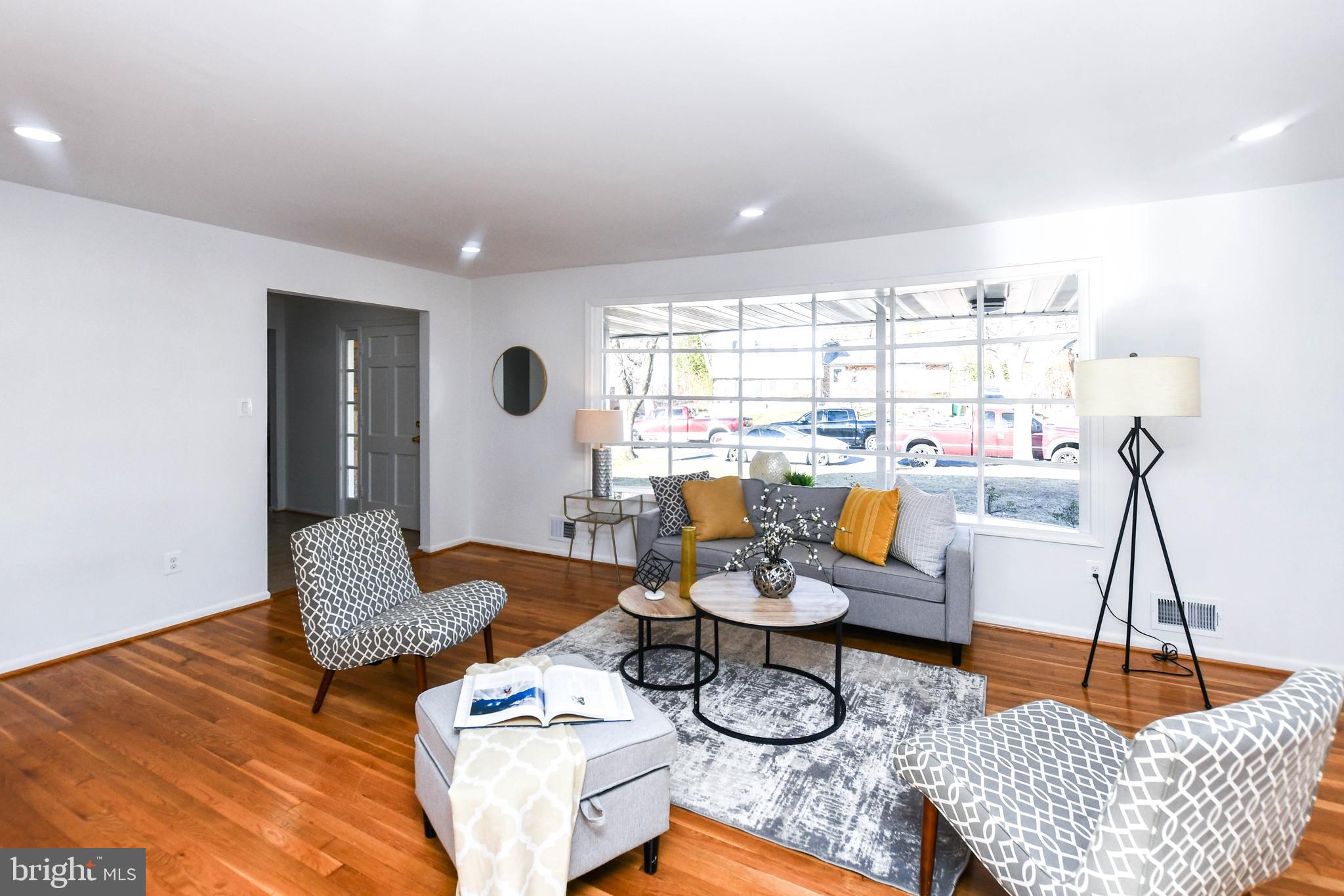 CALVERTON - Residential