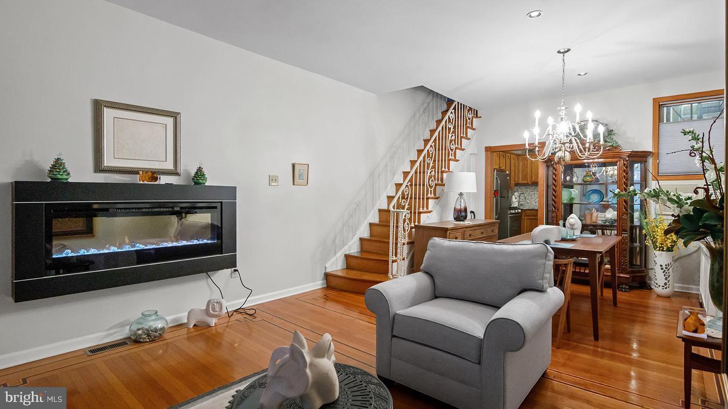 PHILADELPHIA - Residential