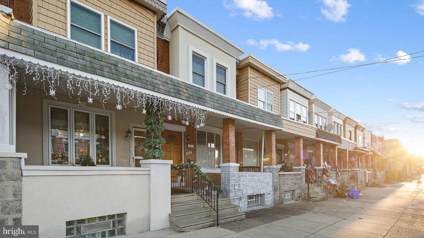 PHILADELPHIA - Residential