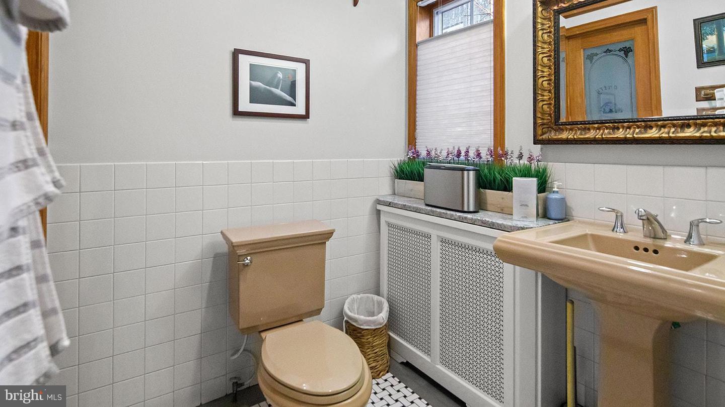 PHILADELPHIA - Residential