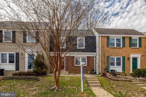 Photo of 2932 Everleigh Way, FAIRFAX, VA 22031 (MLS # VAFX2285386)