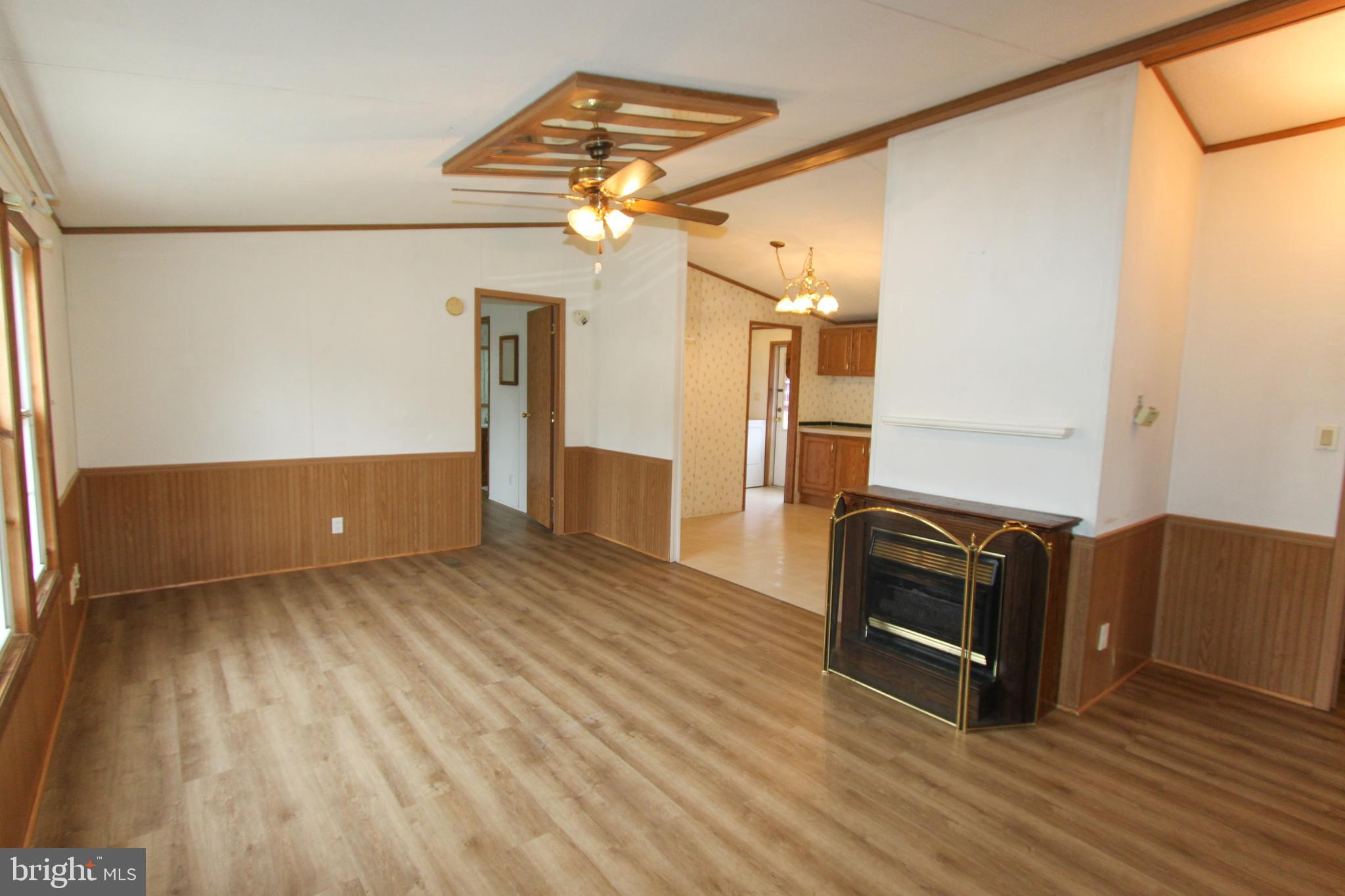 CITY OF CHARLES TOWN - Residential Lease