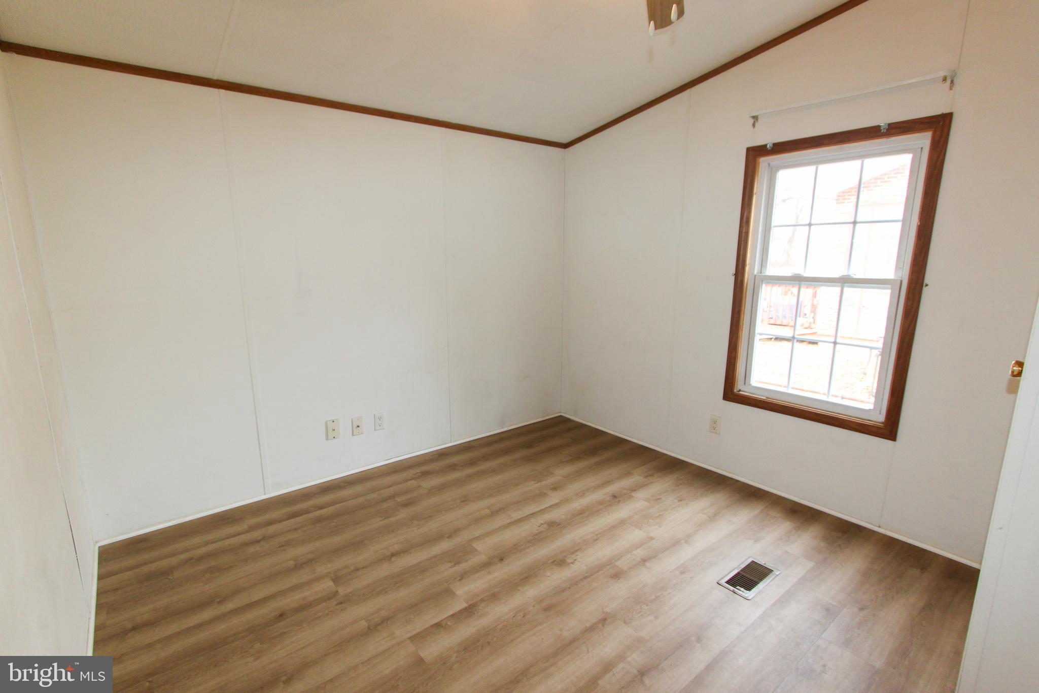 CITY OF CHARLES TOWN - Residential Lease