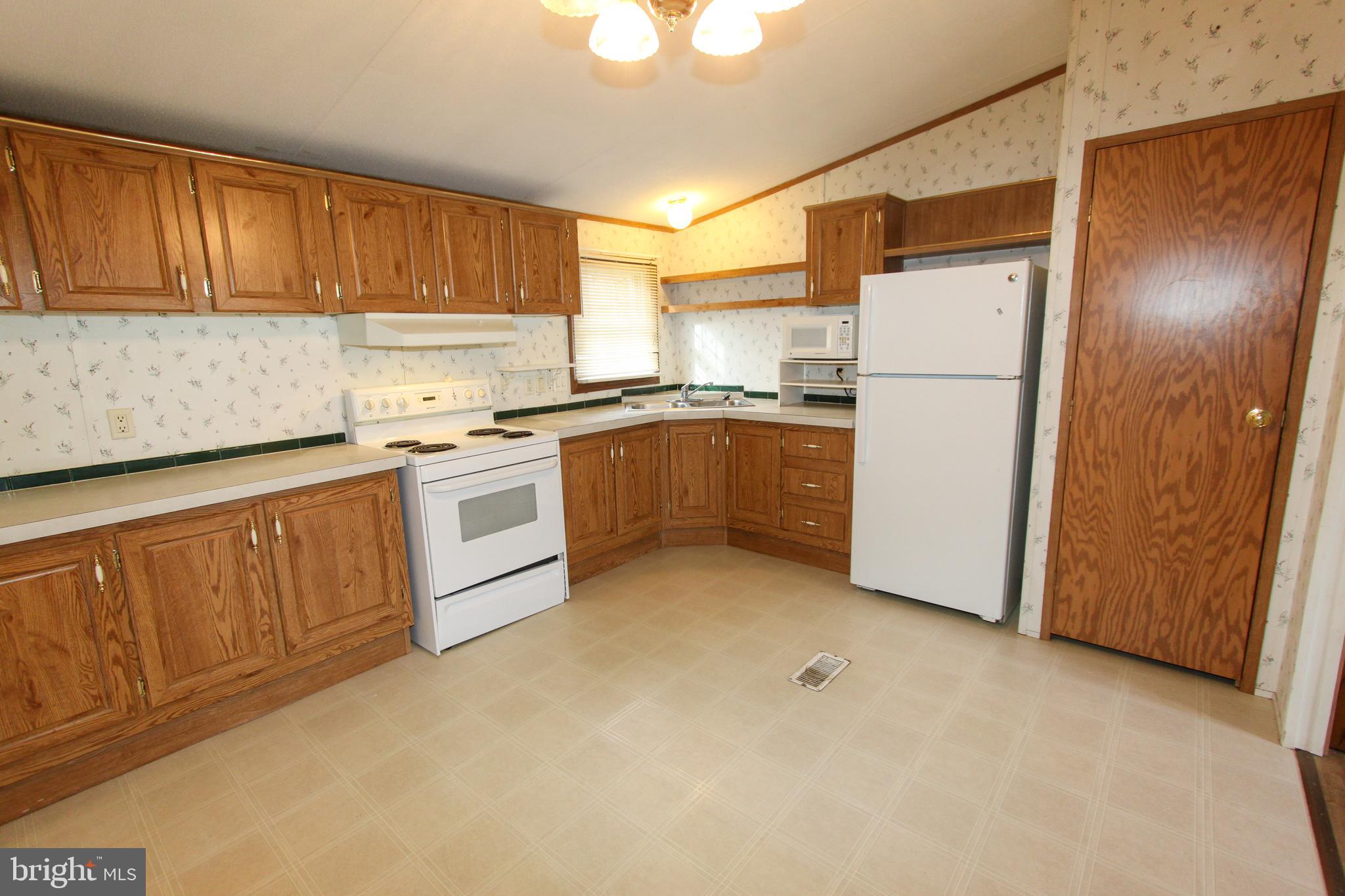 CITY OF CHARLES TOWN - Residential Lease