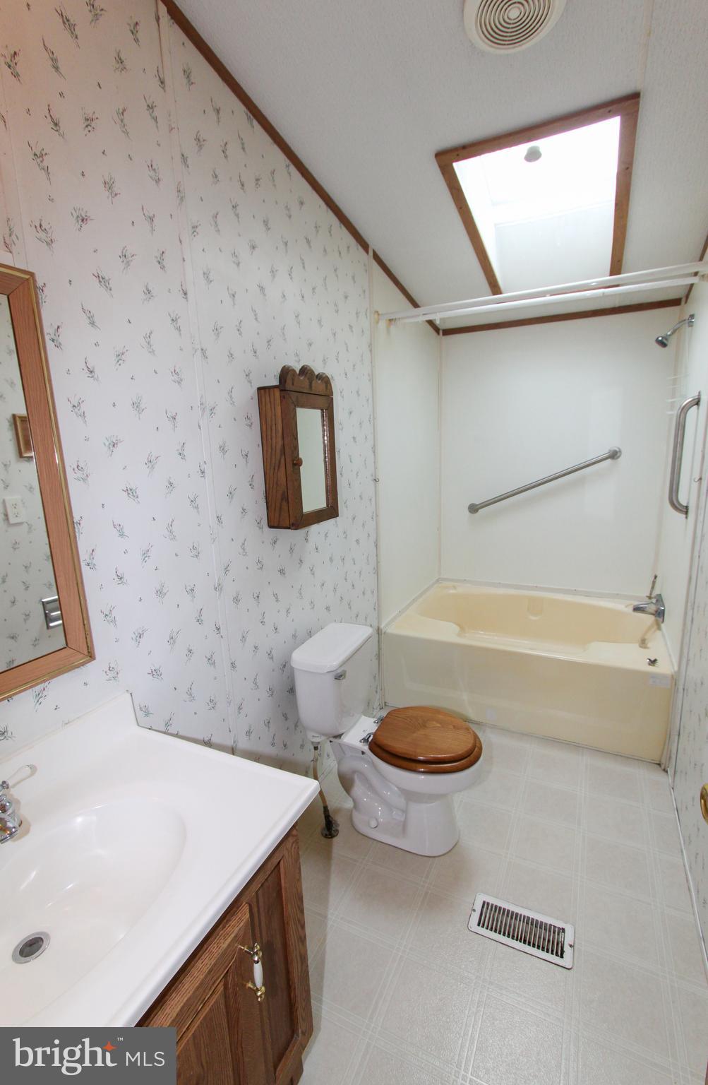 CITY OF CHARLES TOWN - Residential Lease