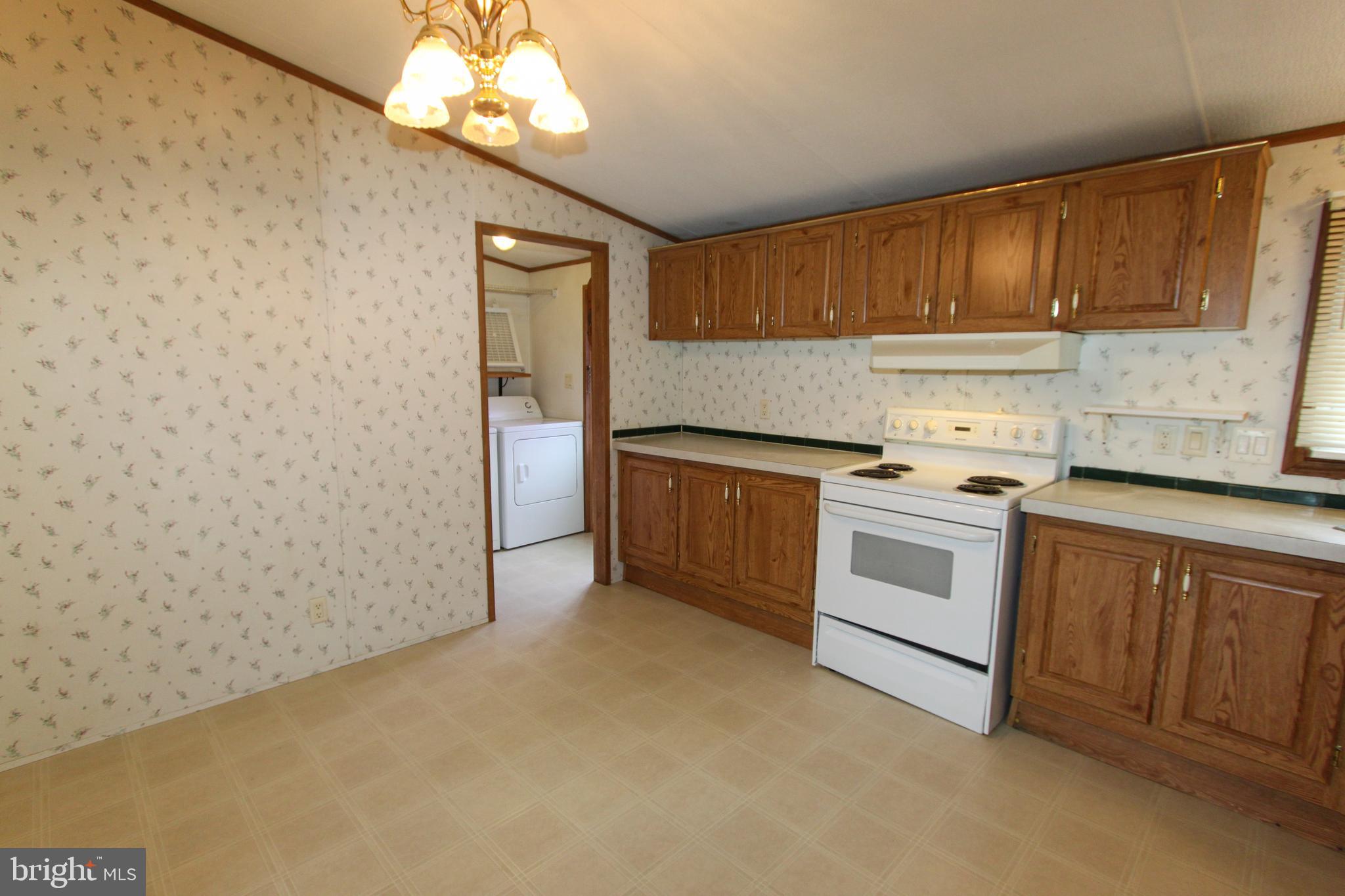 CITY OF CHARLES TOWN - Residential Lease