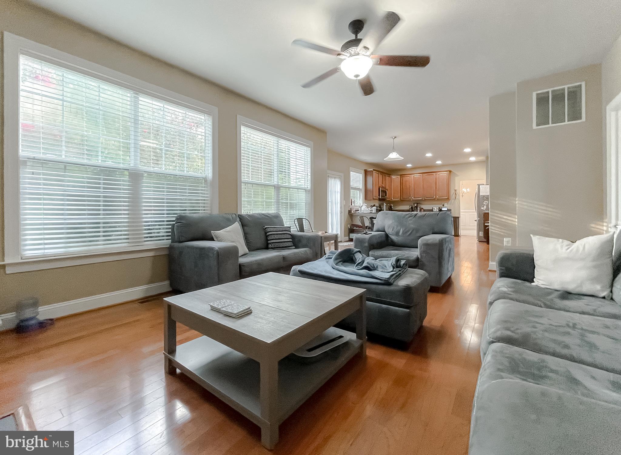 ACADEMY HILLS - Residential Lease