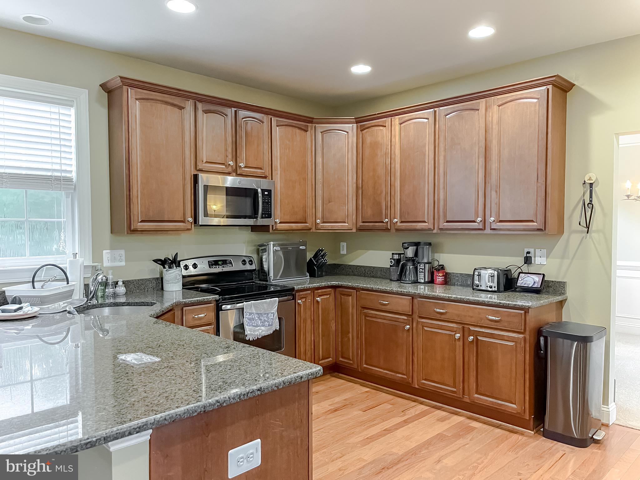 ACADEMY HILLS - Residential Lease