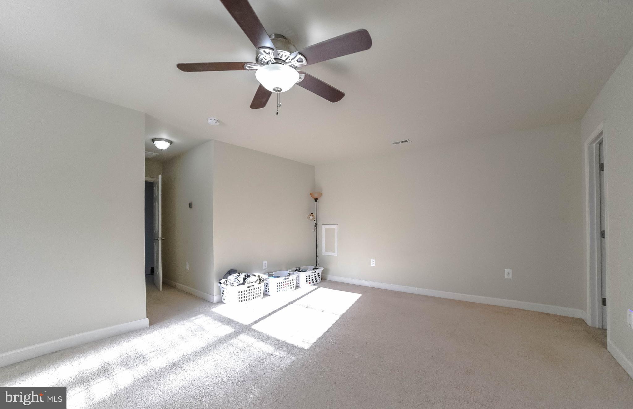 ACADEMY HILLS - Residential Lease