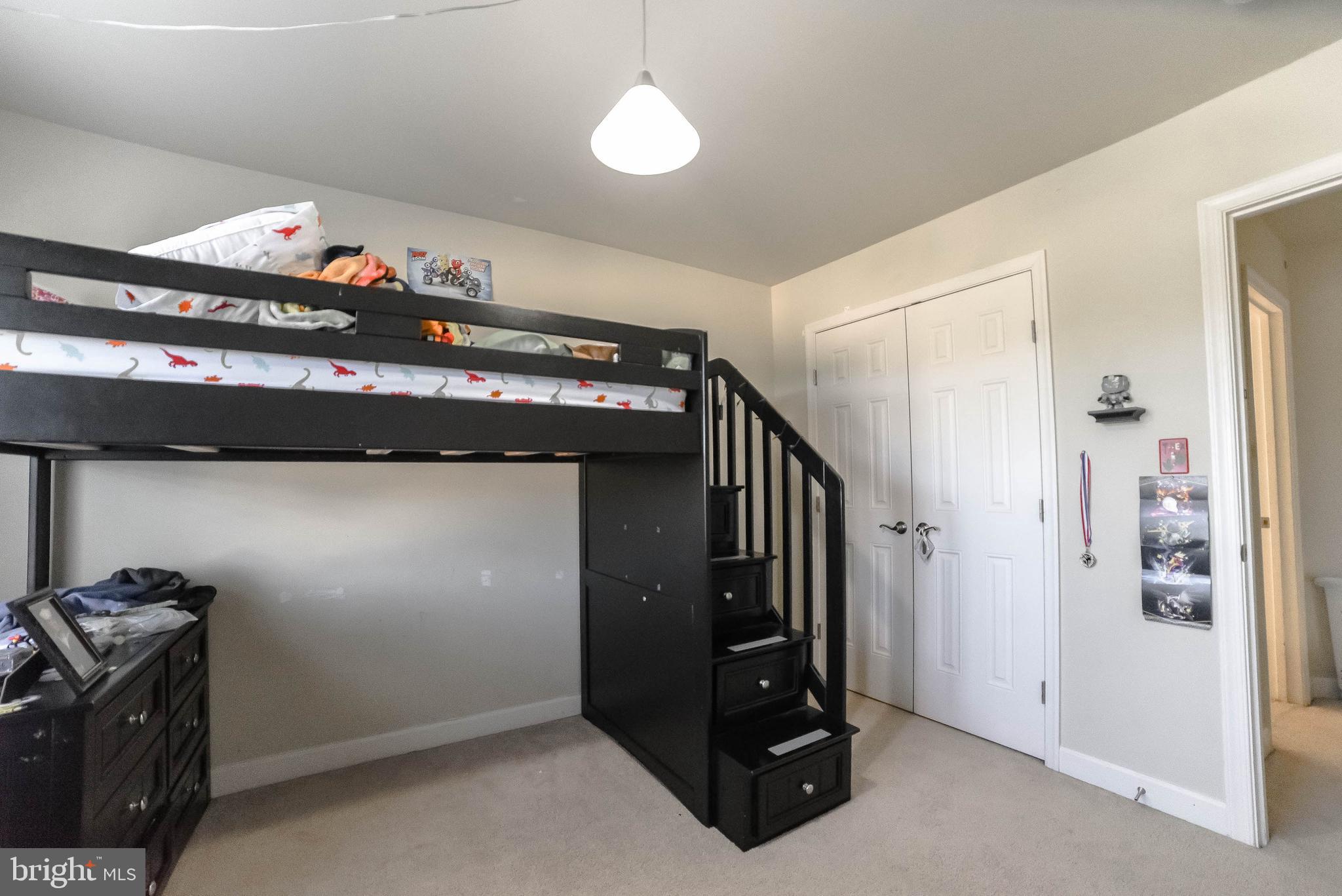 ACADEMY HILLS - Residential Lease