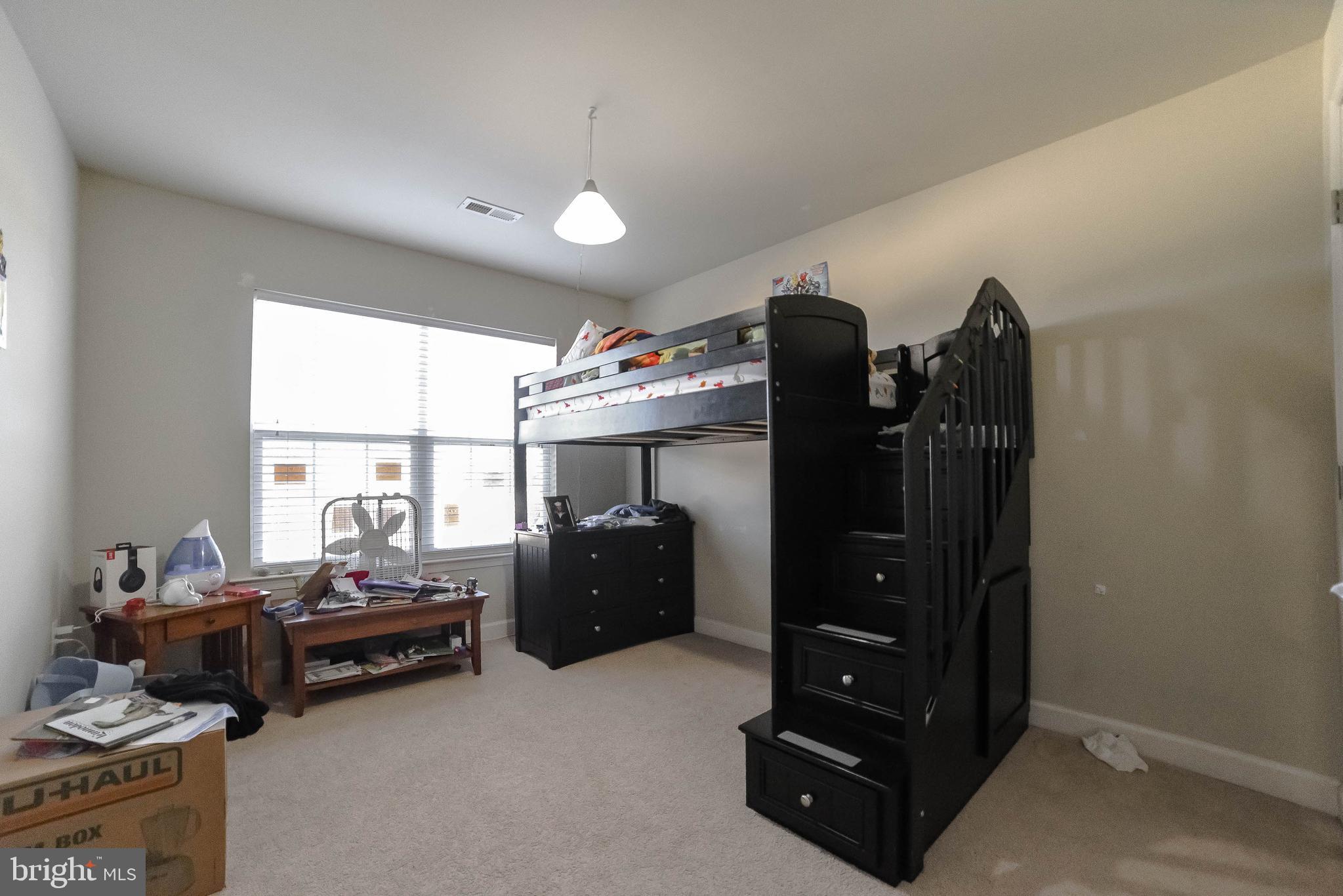 ACADEMY HILLS - Residential Lease