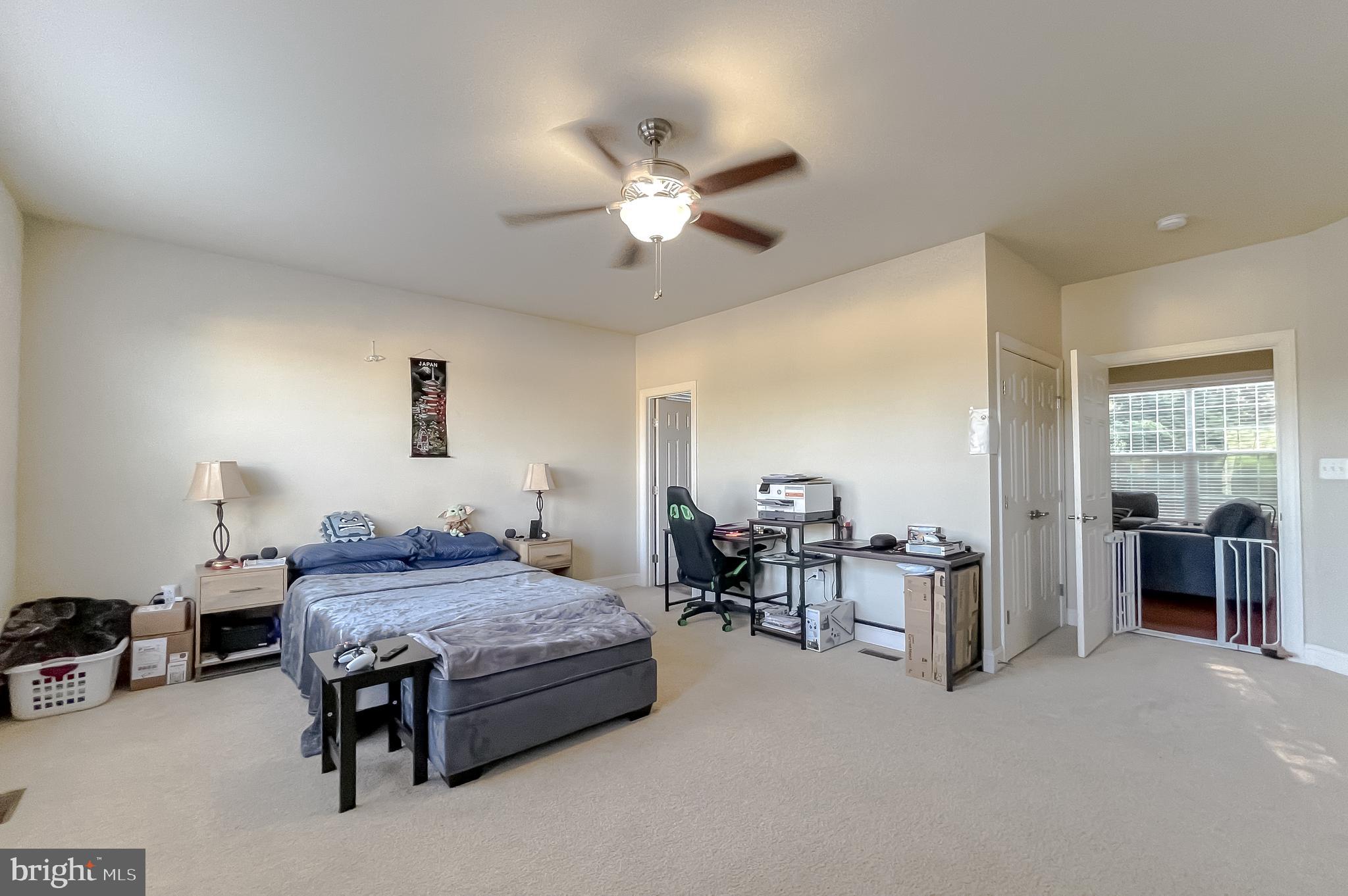 ACADEMY HILLS - Residential Lease