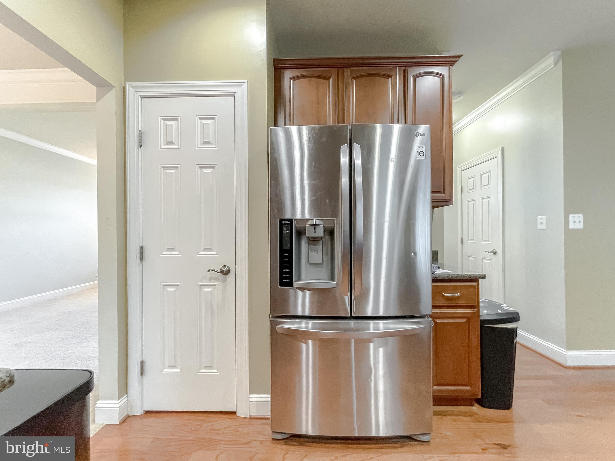 ACADEMY HILLS - Residential Lease