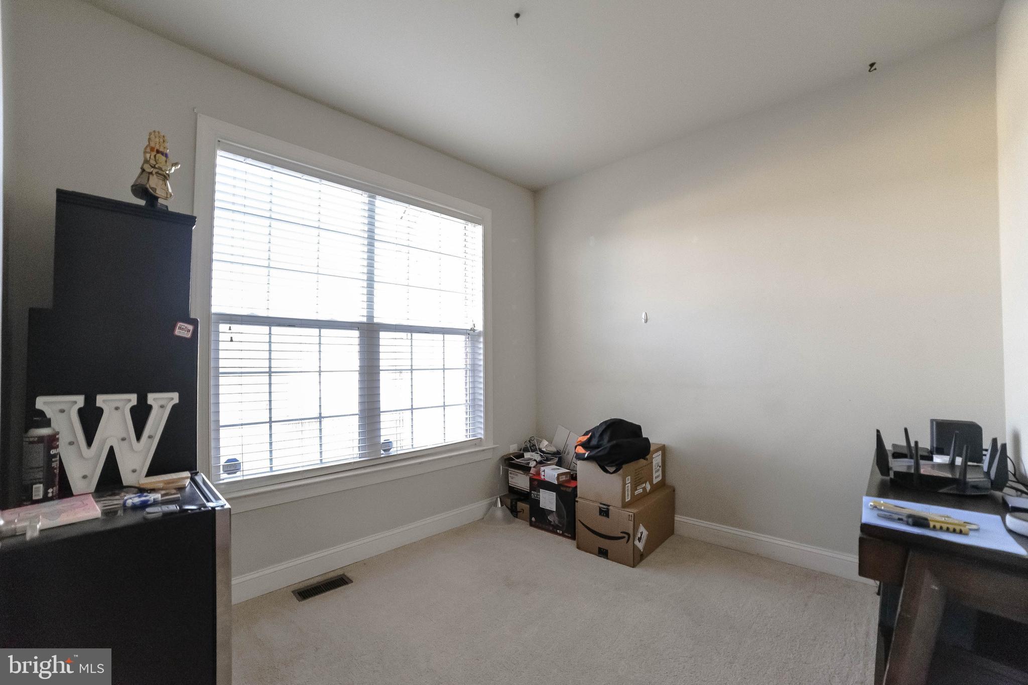 ACADEMY HILLS - Residential Lease