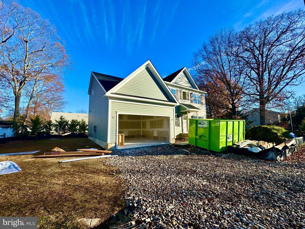 Photo of 1302 Spruce Street, SHADY SIDE, MD 20764 (MLS # MDAA2127448)