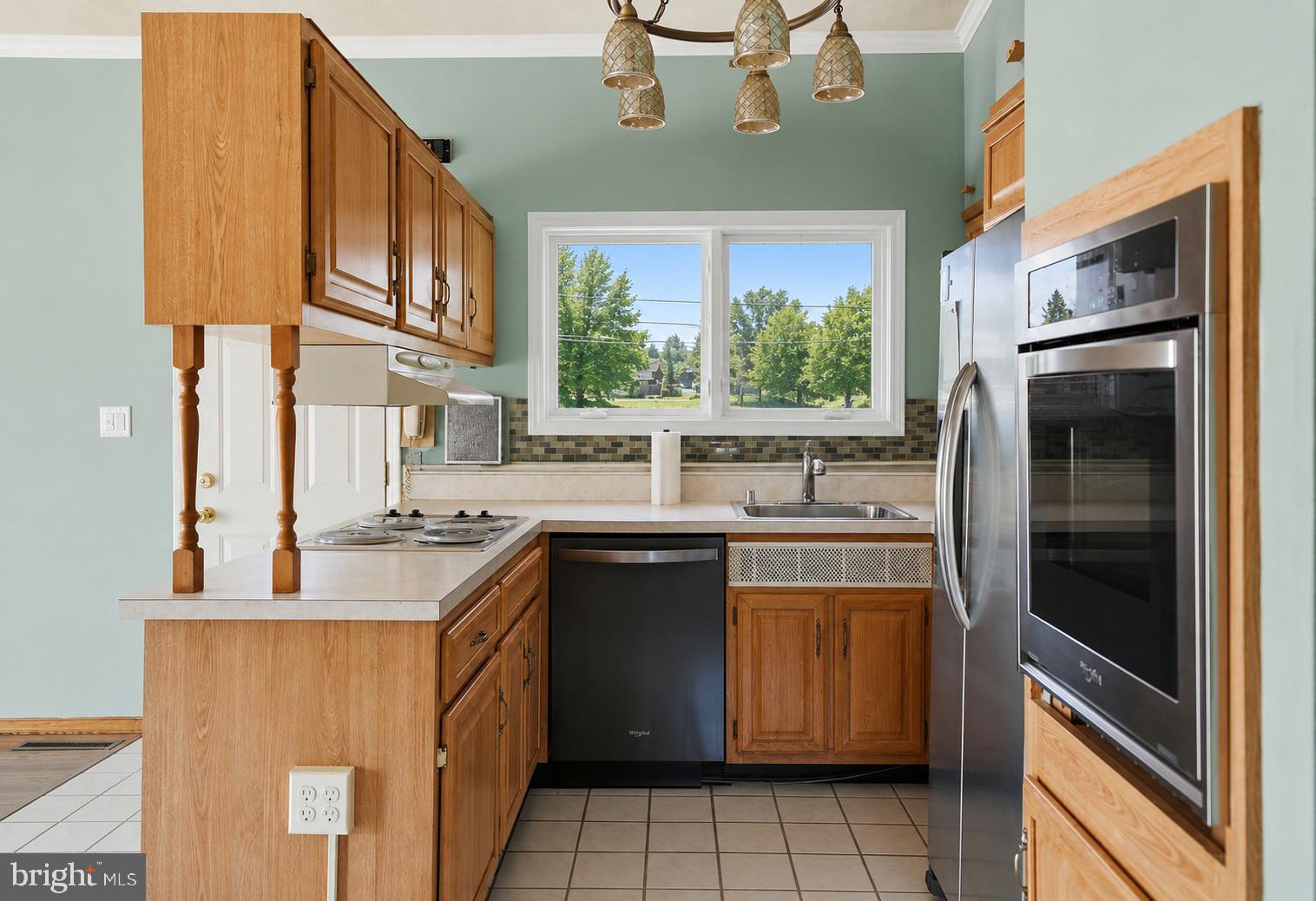 4765 BONNIE BRAE ROAD