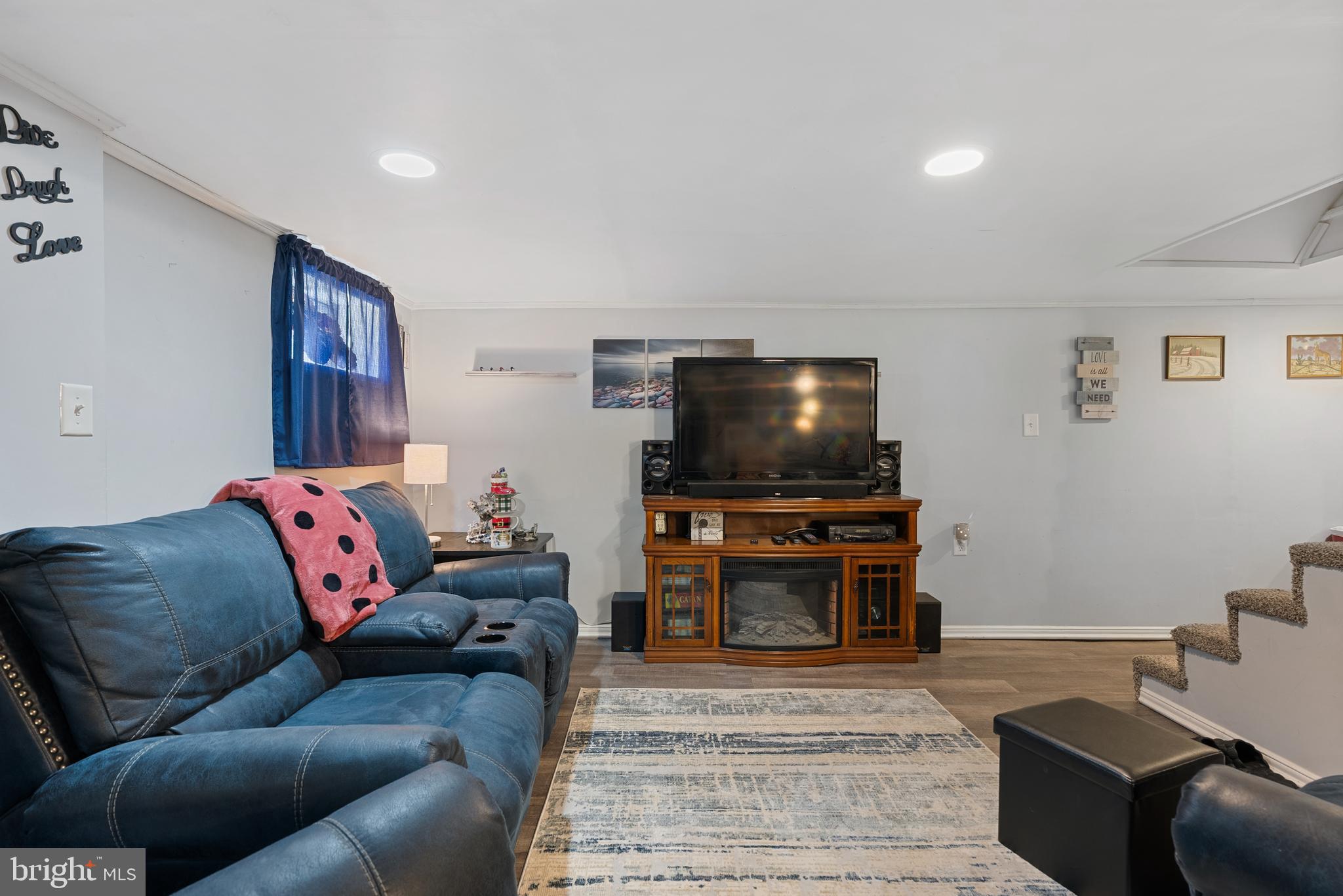 INVERNESS - Residential