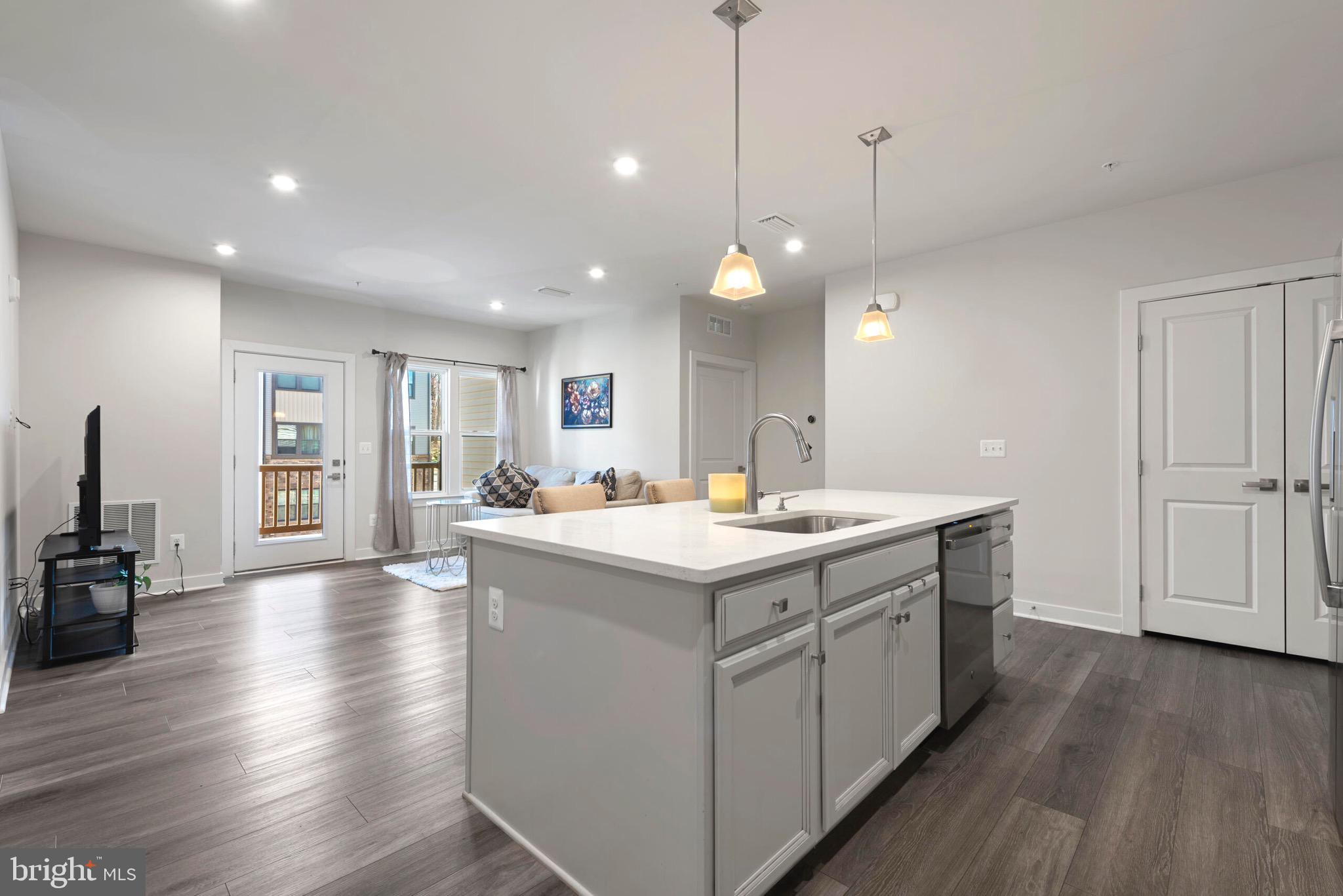 46270 MOUNT ALLEN TERRACE 303