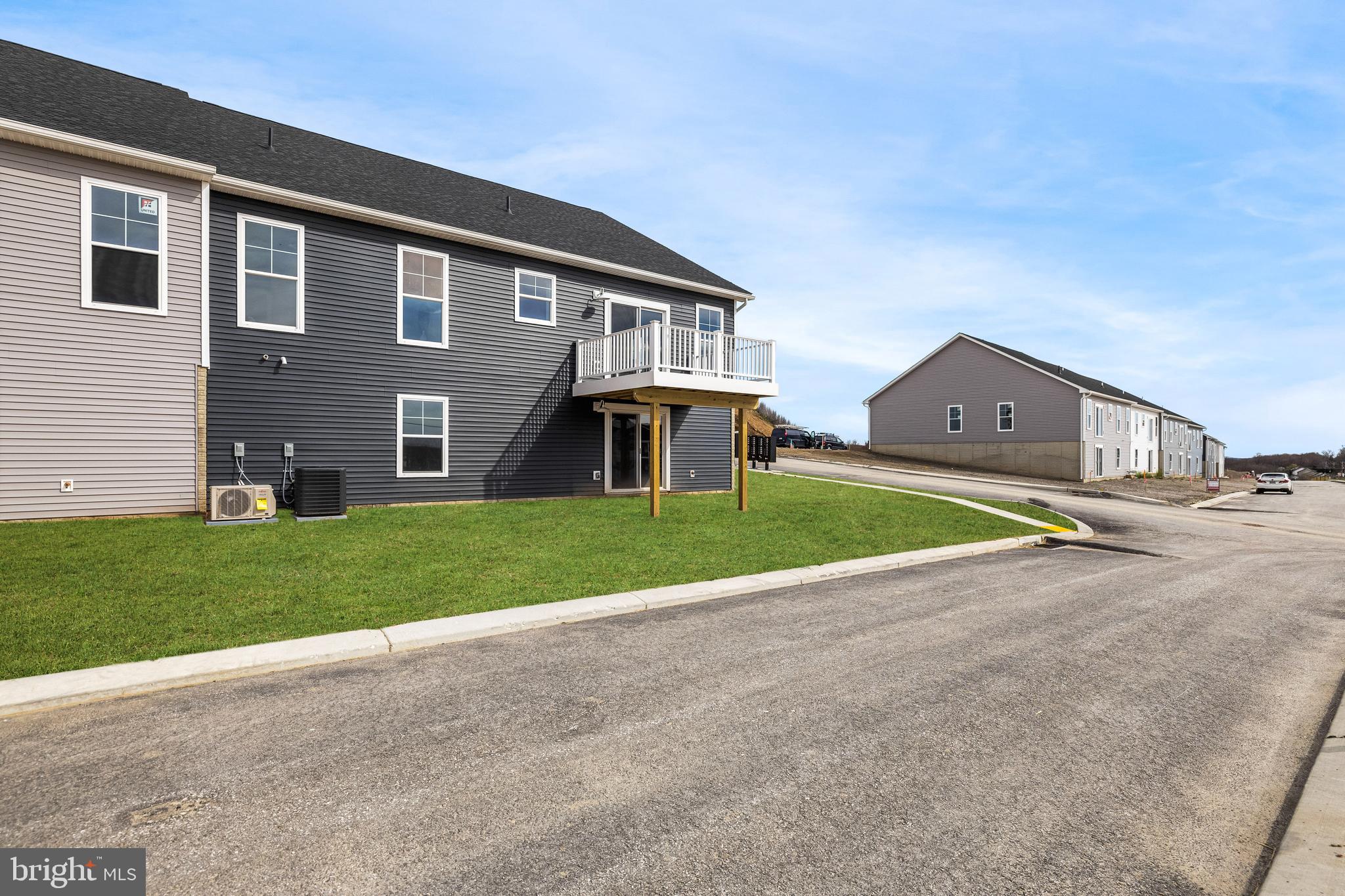 BELMONT RIDGE - Residential