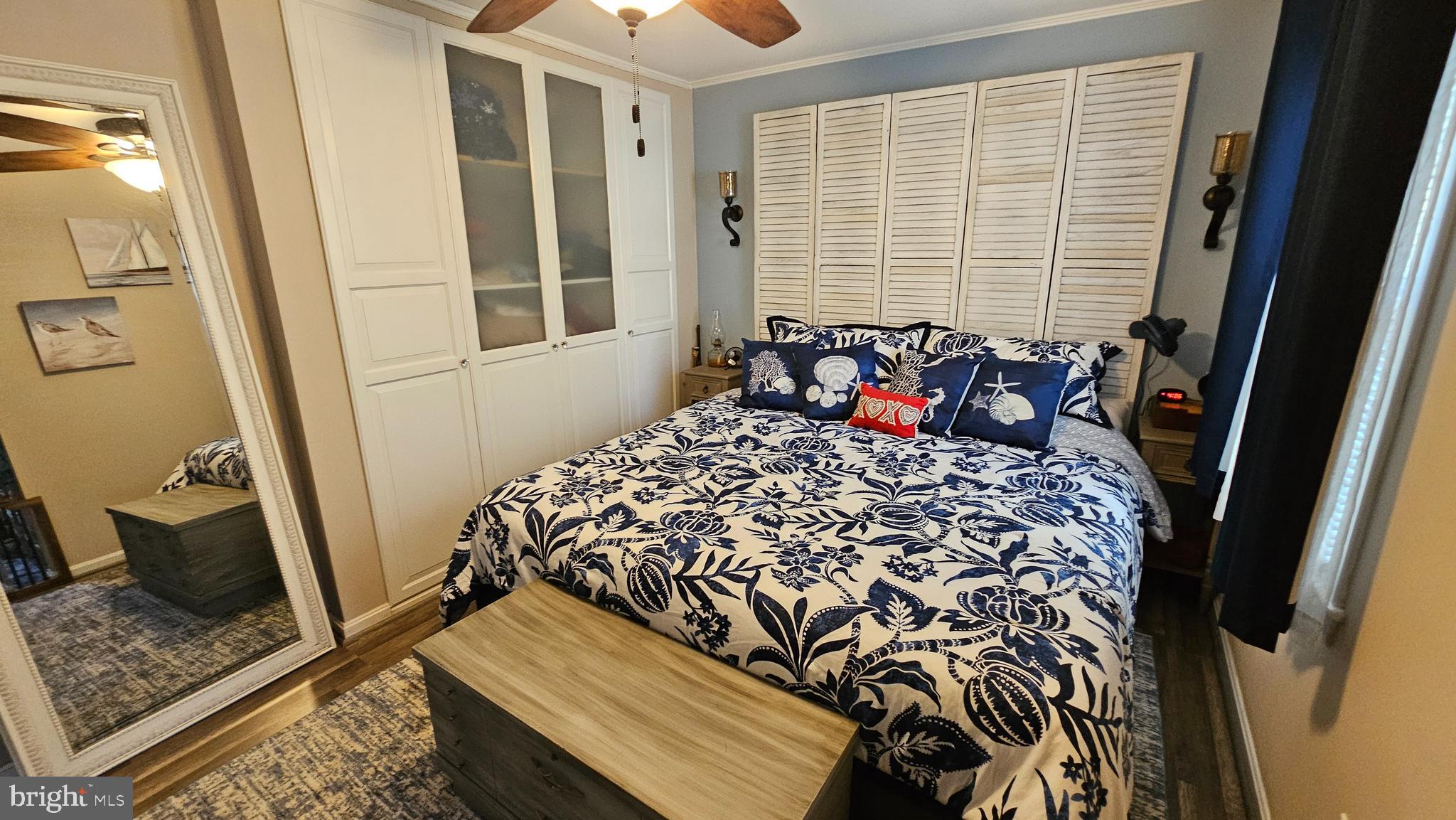 HOLIDAY BEACH - Residential