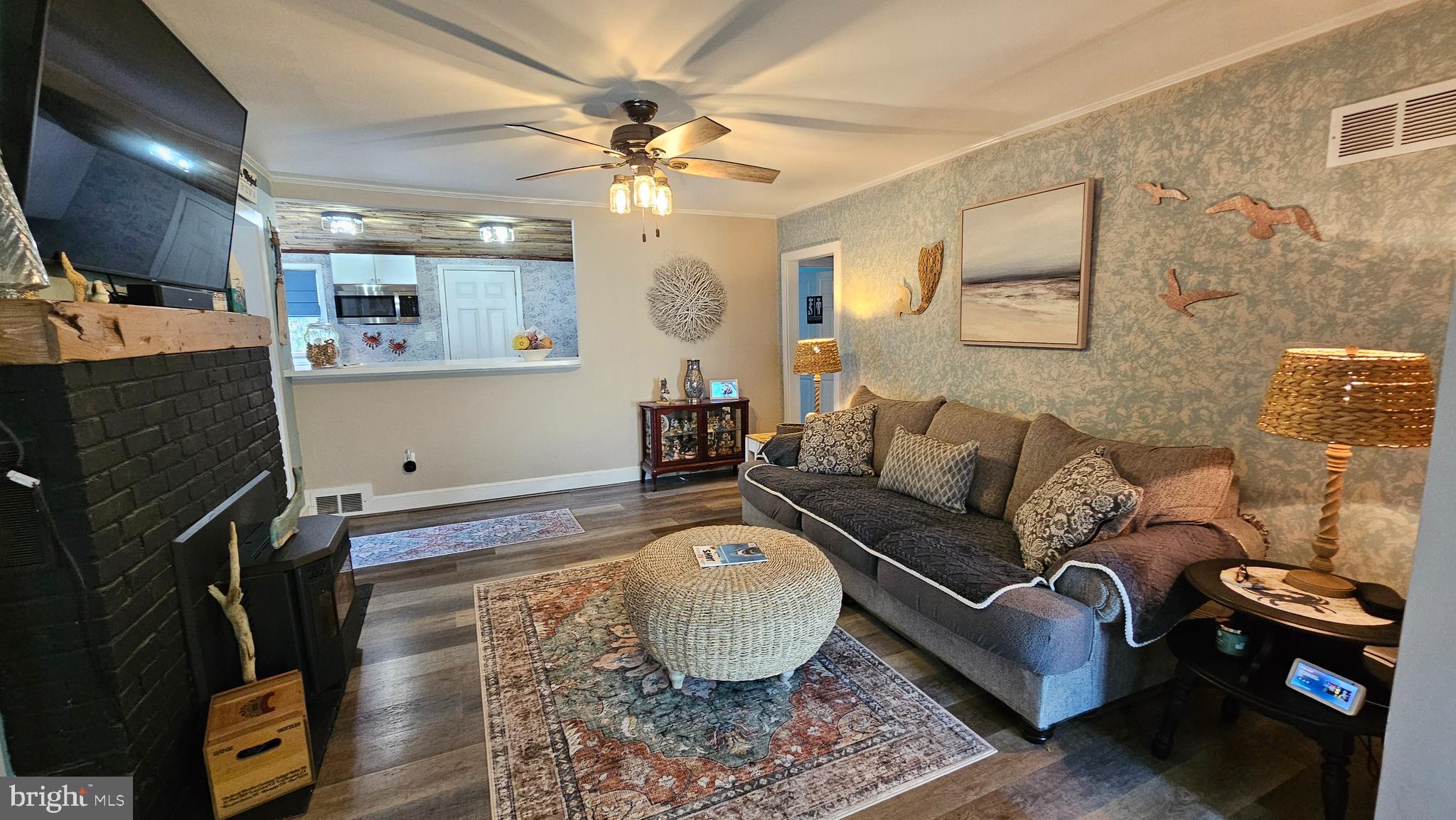 HOLIDAY BEACH - Residential