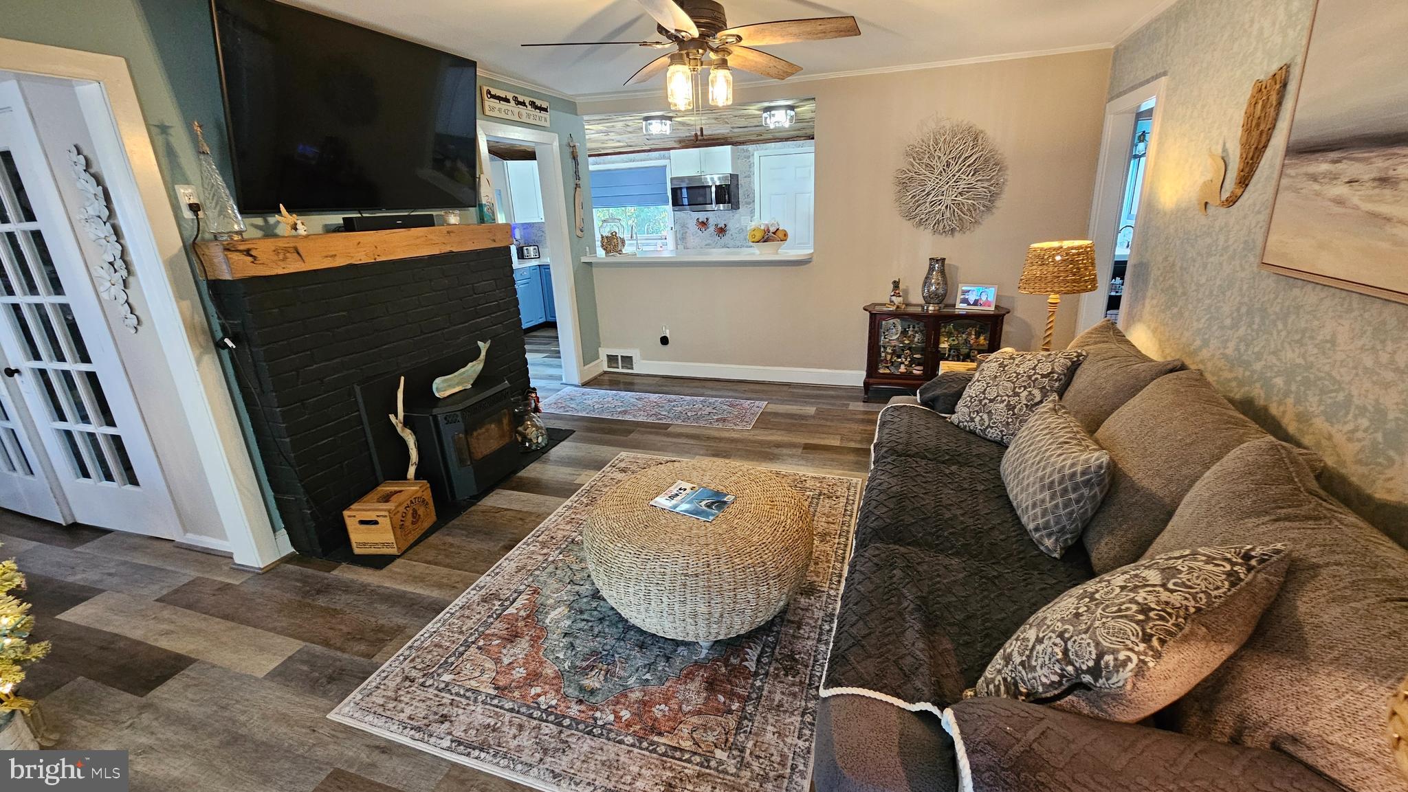 HOLIDAY BEACH - Residential