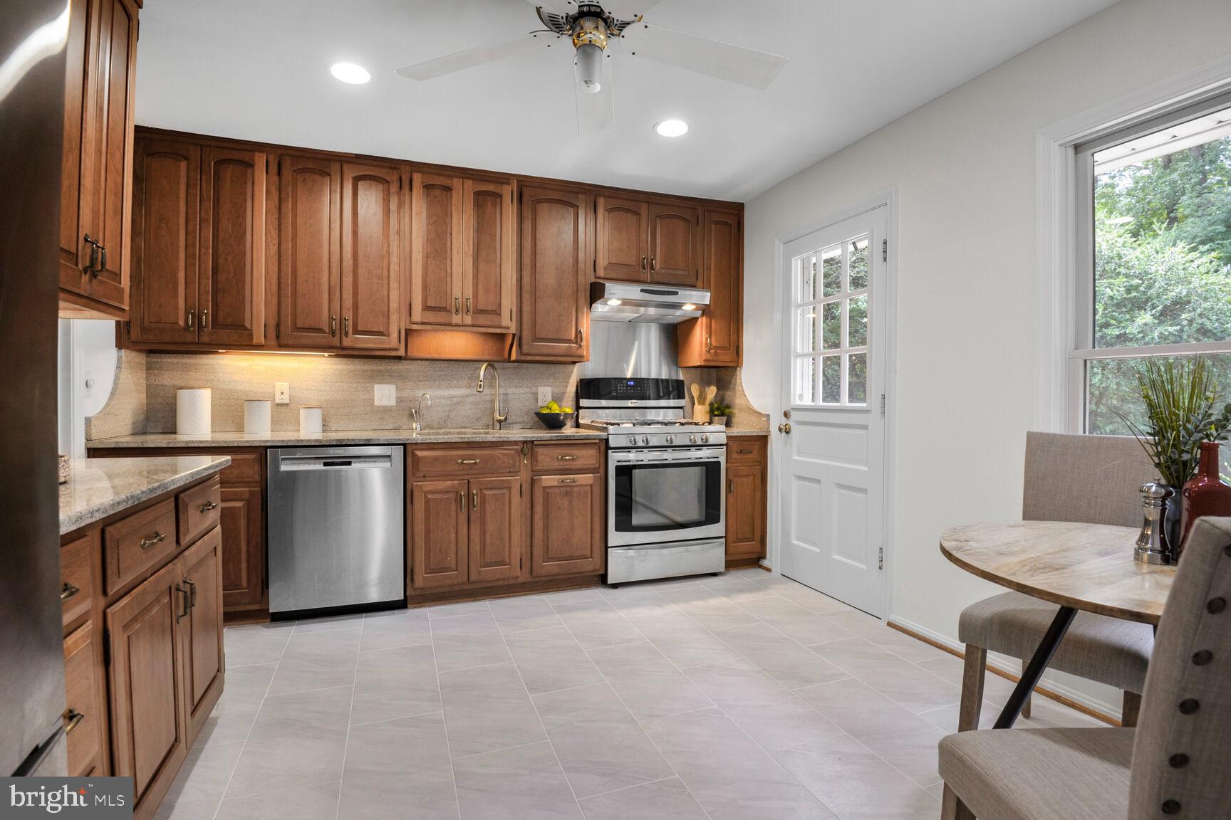 FALLS HILL - Residential